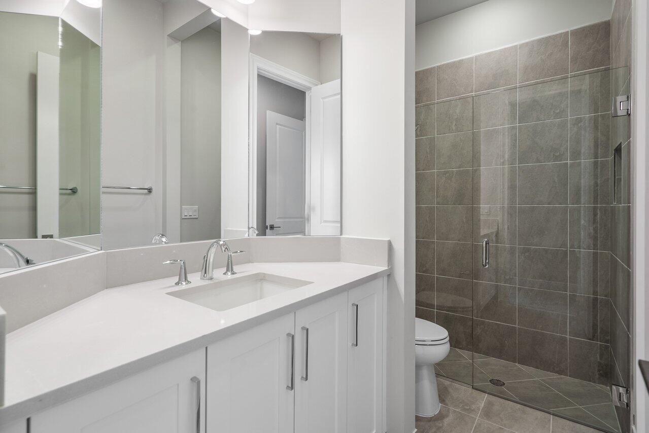 ROYAL PALM POLO - Residential