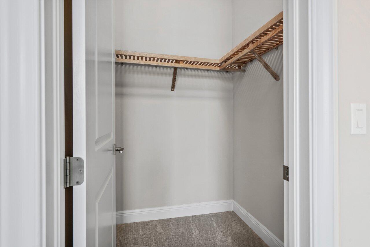 ROYAL PALM POLO - Residential