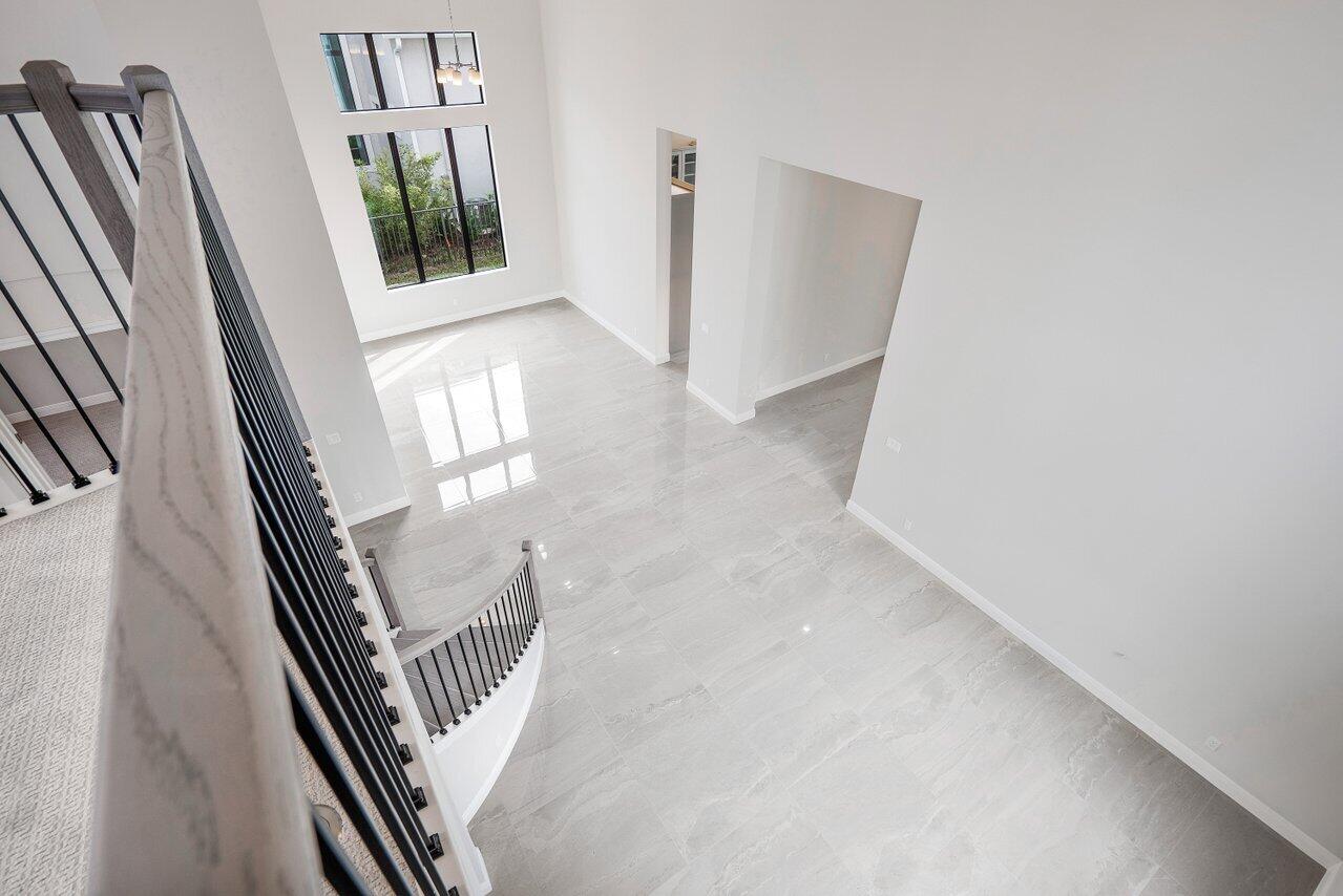 ROYAL PALM POLO - Residential