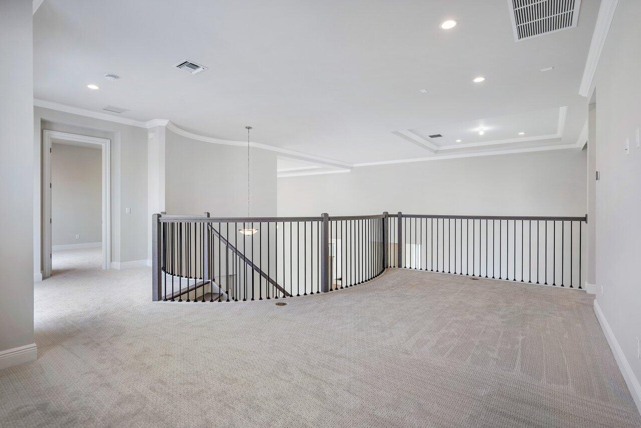 ROYAL PALM POLO - Residential