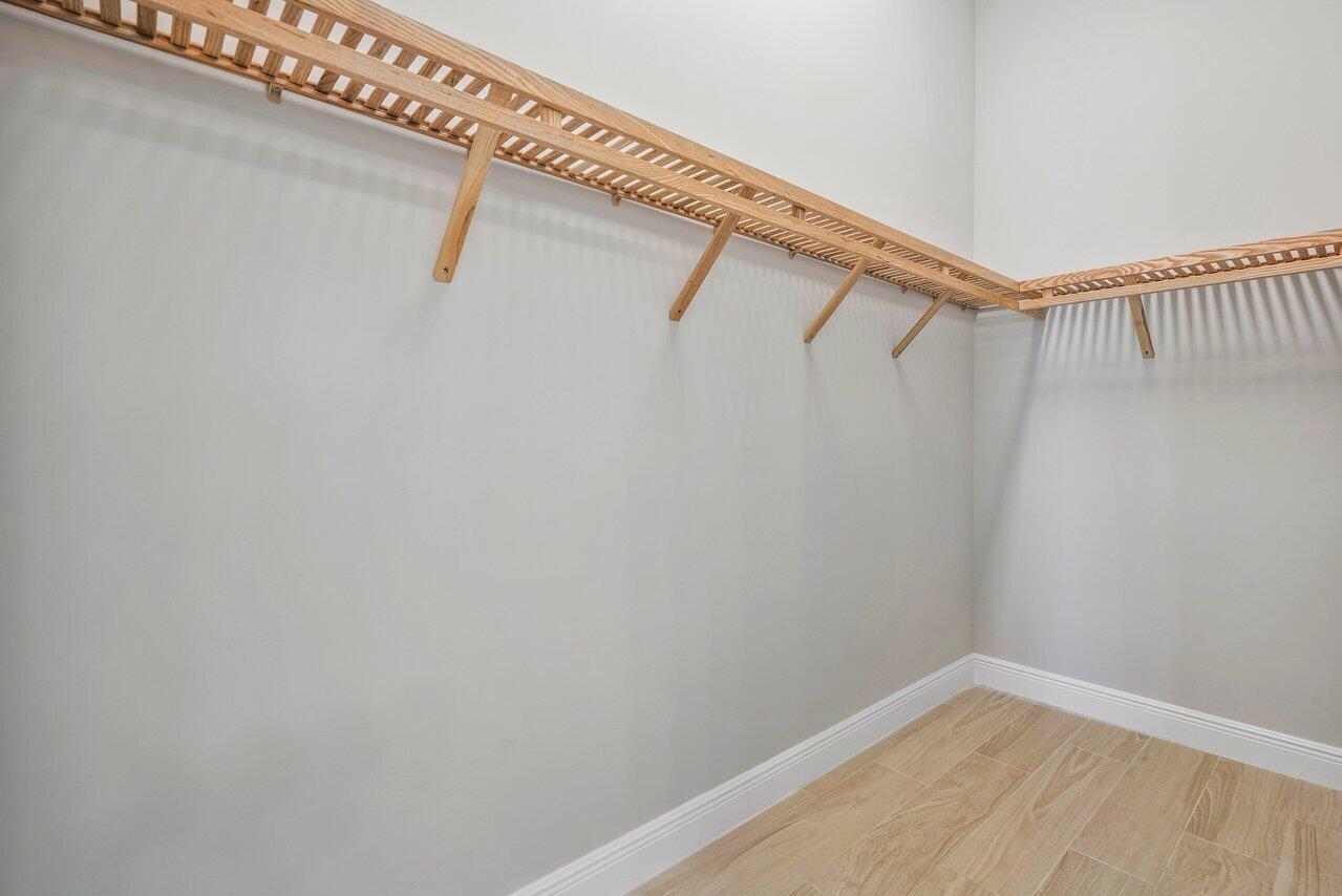 ROYAL PALM POLO - Residential