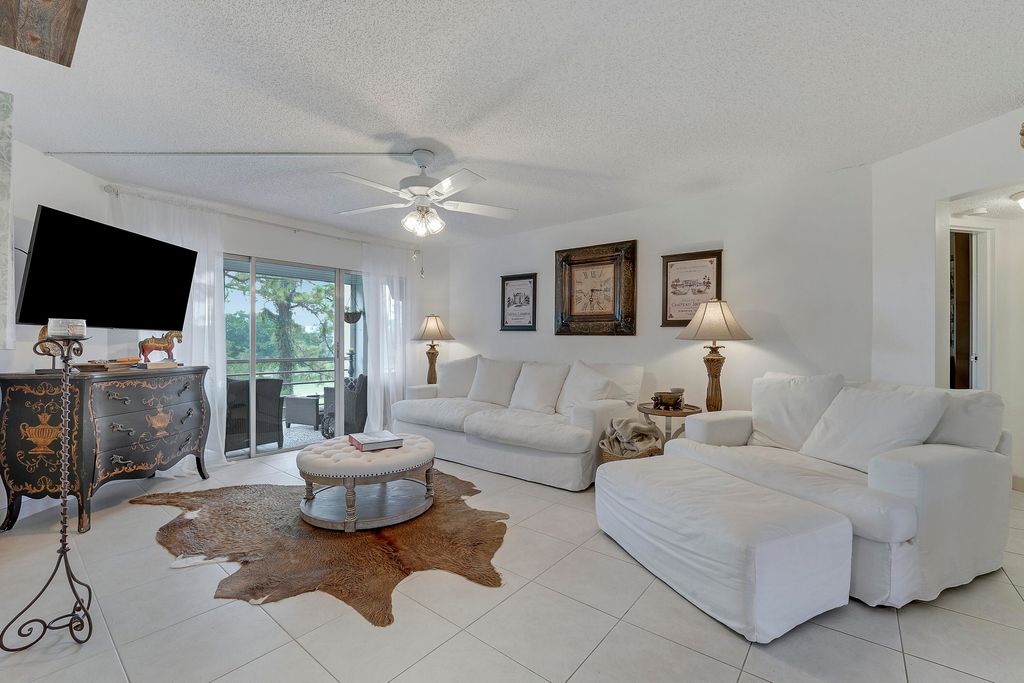 Photo of 3755 Via #405, Lake Worth, FL 33467 (MLS # B26019102)