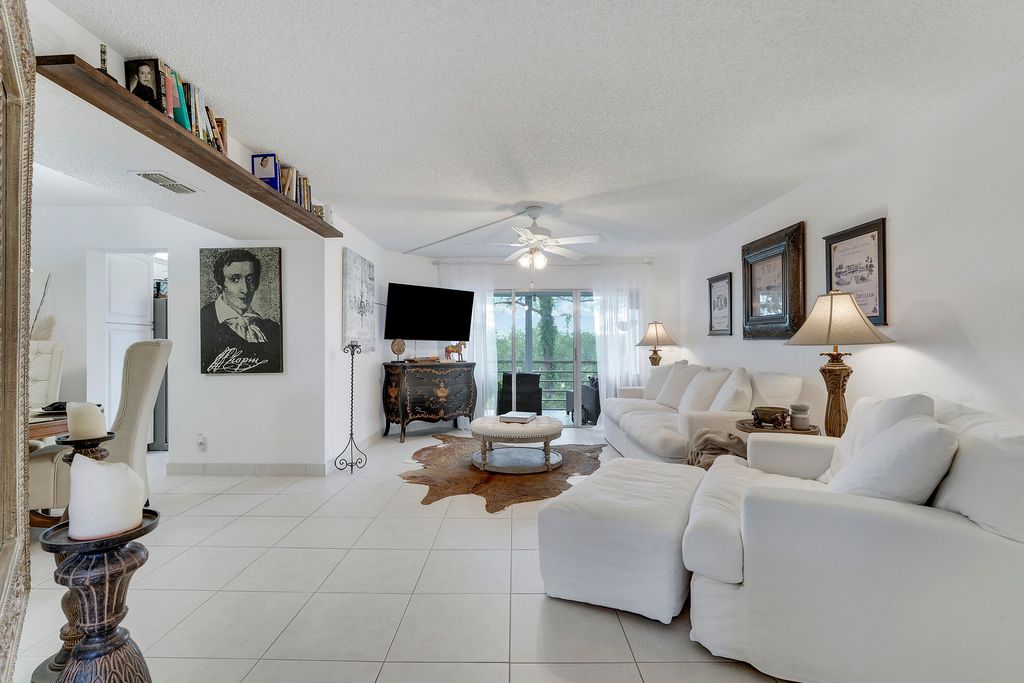 Photo of 3755 Via #405, Lake Worth, FL 33467 (MLS # B26019102)