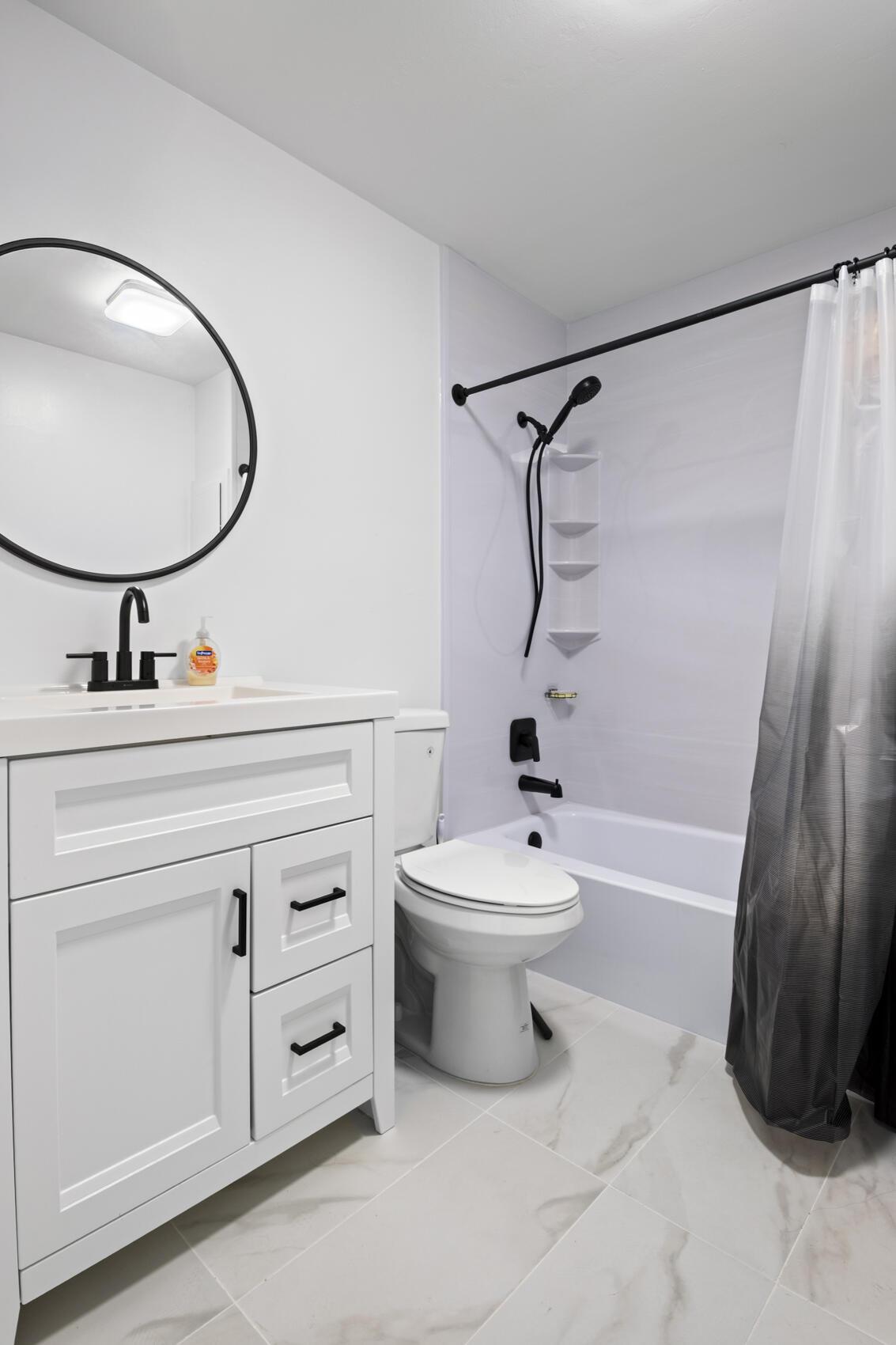 IMPERIAL POINT COLONNADES CONDO - Residential Lease