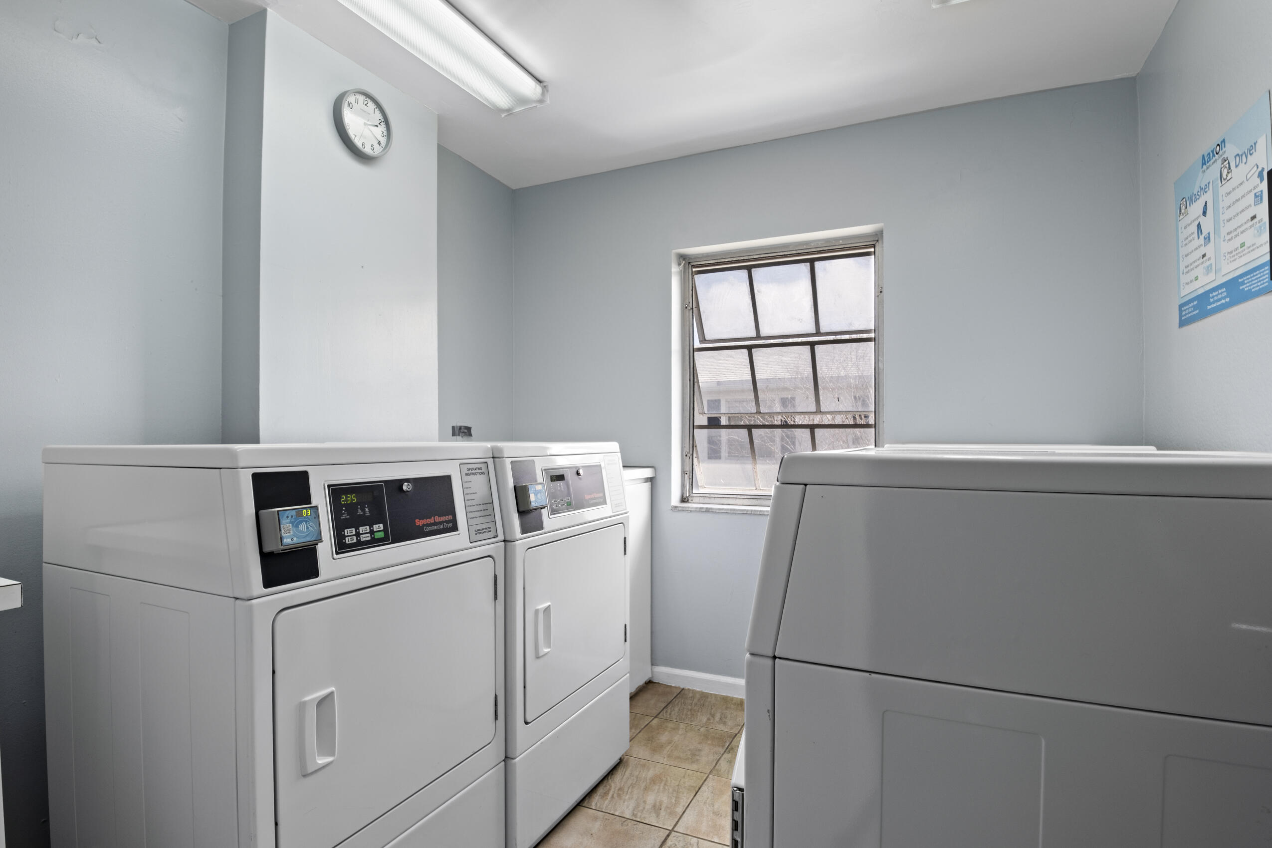 IMPERIAL POINT COLONNADES CONDO - Residential Lease