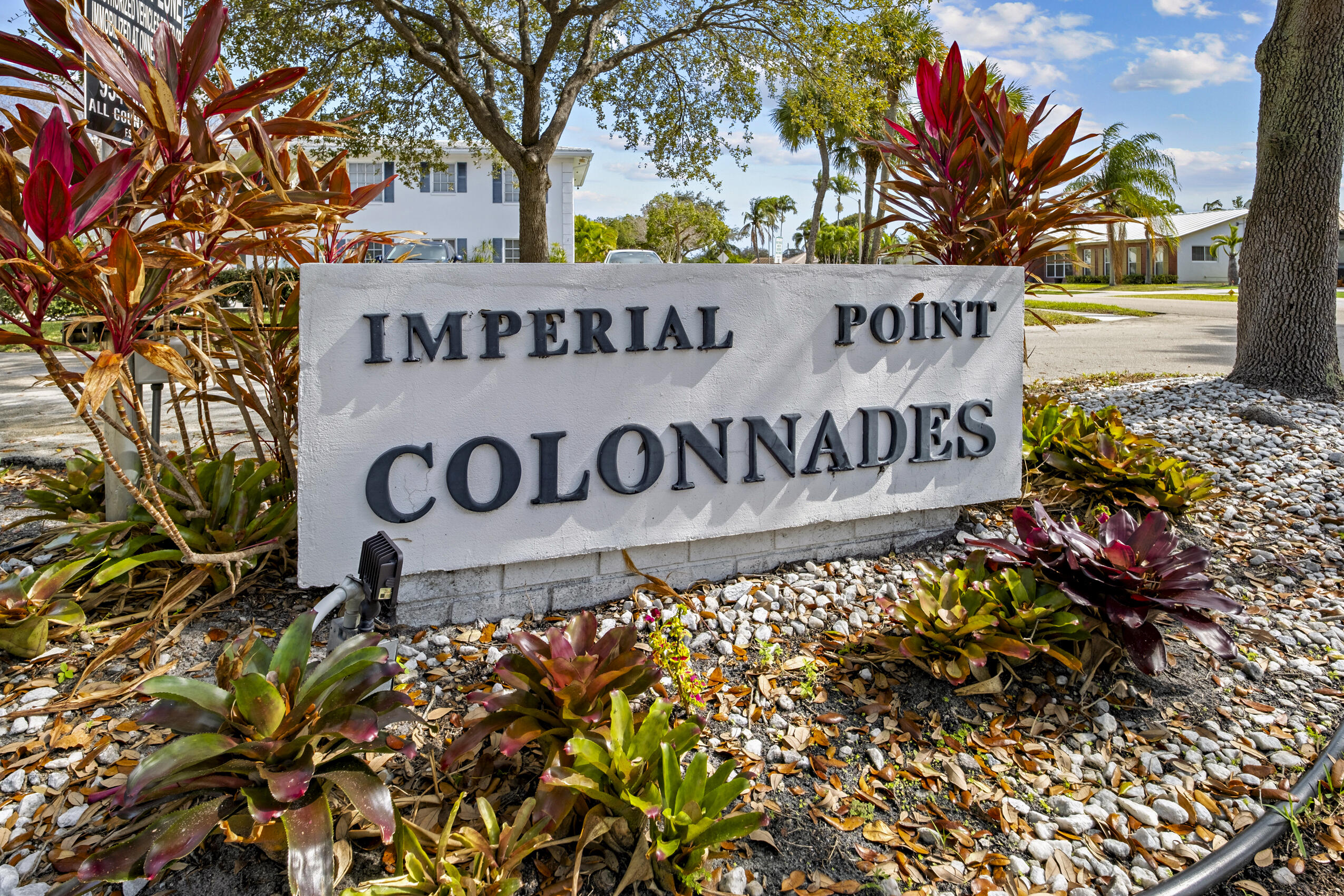 IMPERIAL POINT COLONNADES CONDO - Residential Lease