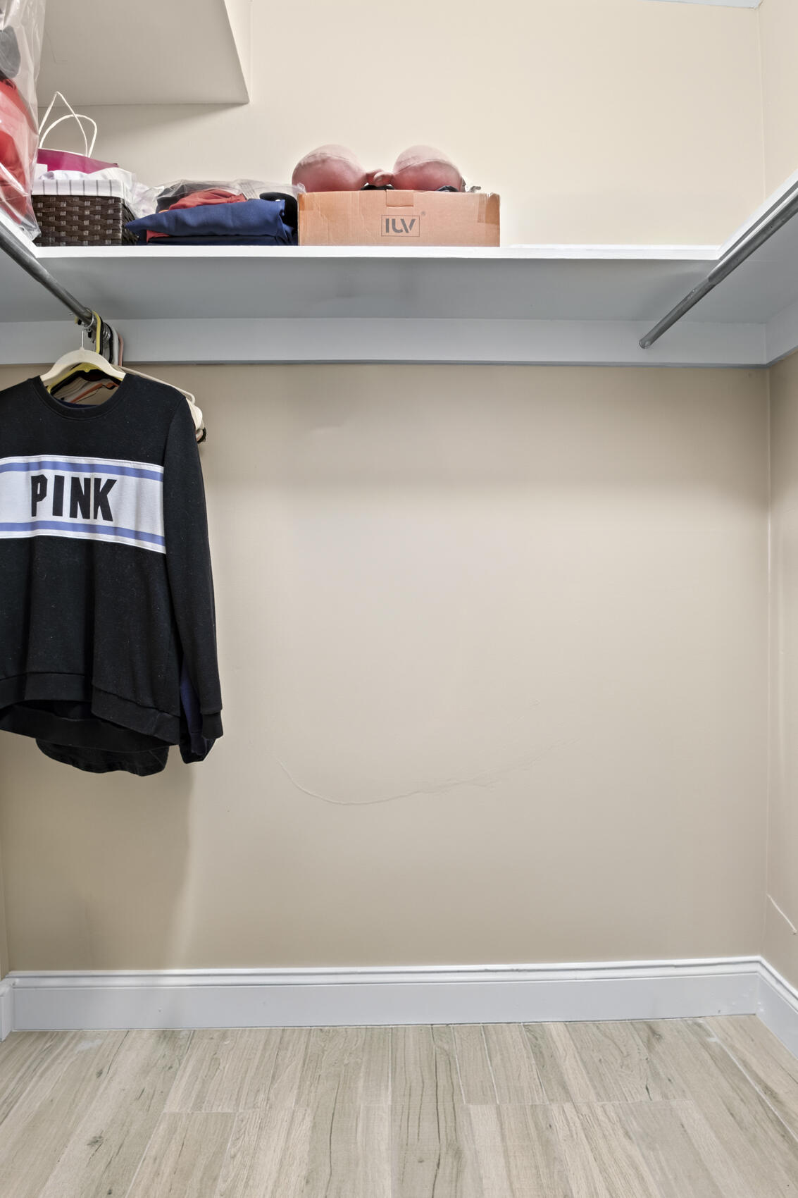 IMPERIAL POINT COLONNADES CONDO - Residential Lease