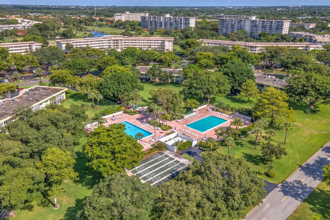 Palm Aire - Residential