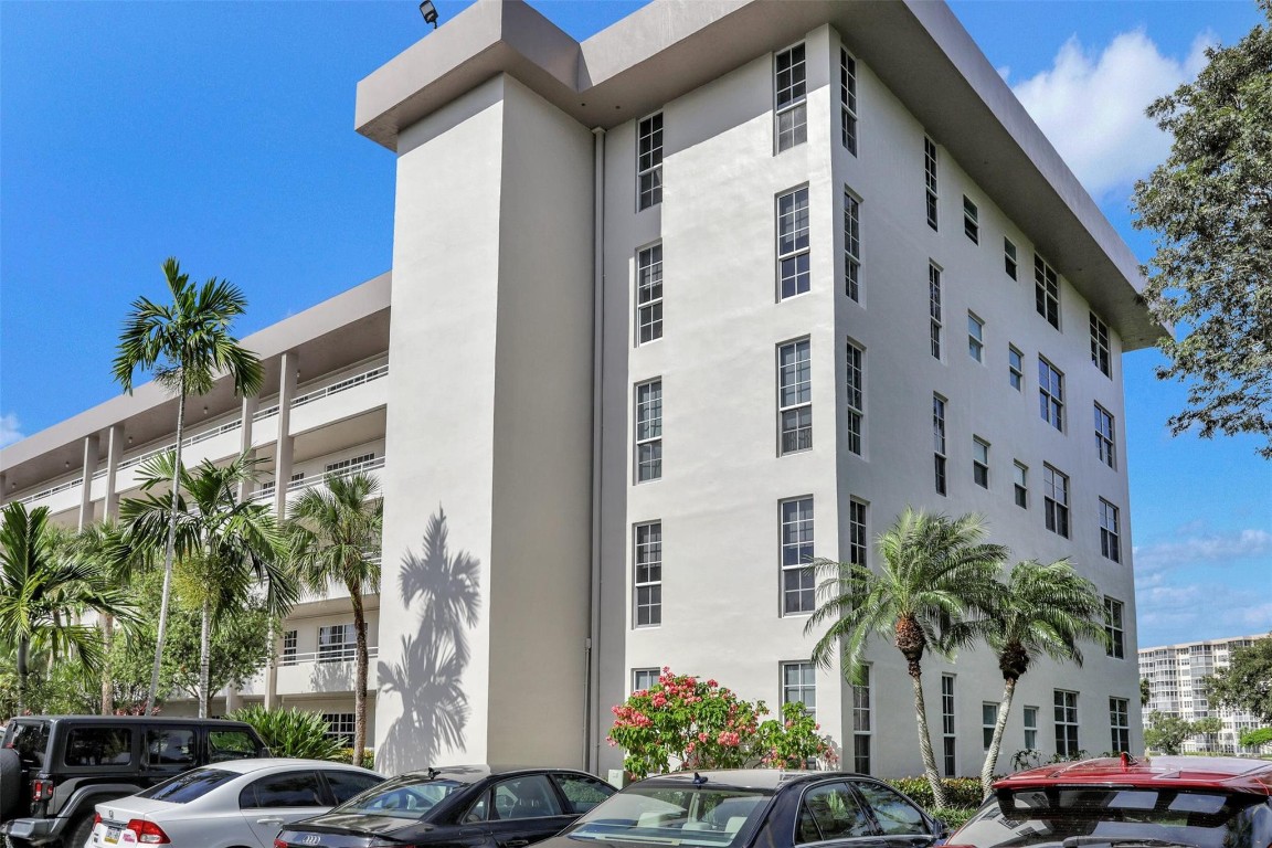 Palm Aire - Residential