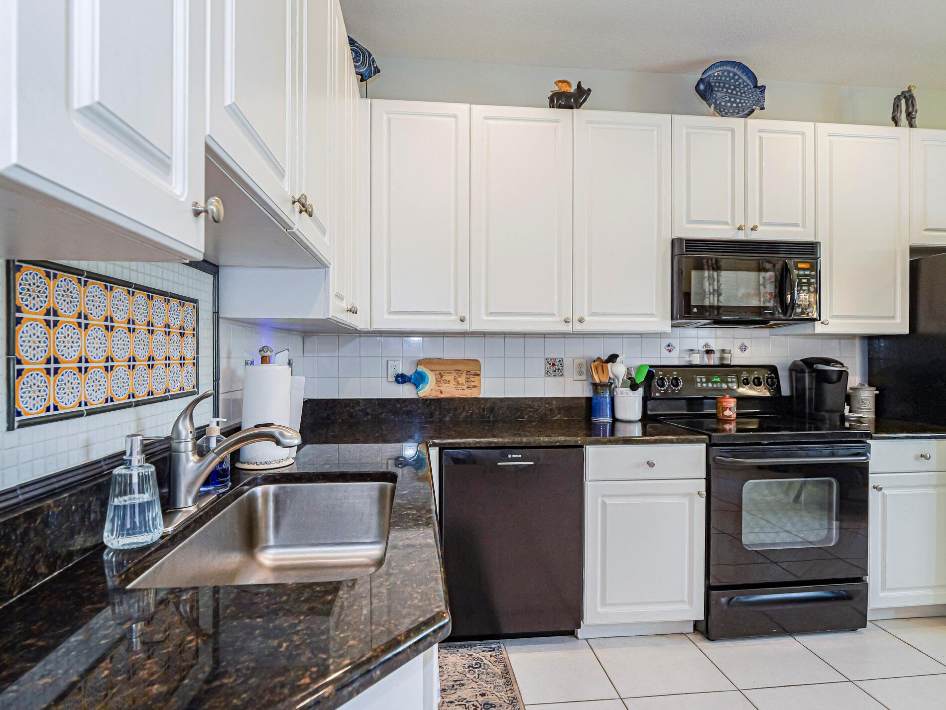 ANTHEM LAKES AT TRILLIUM - Residential