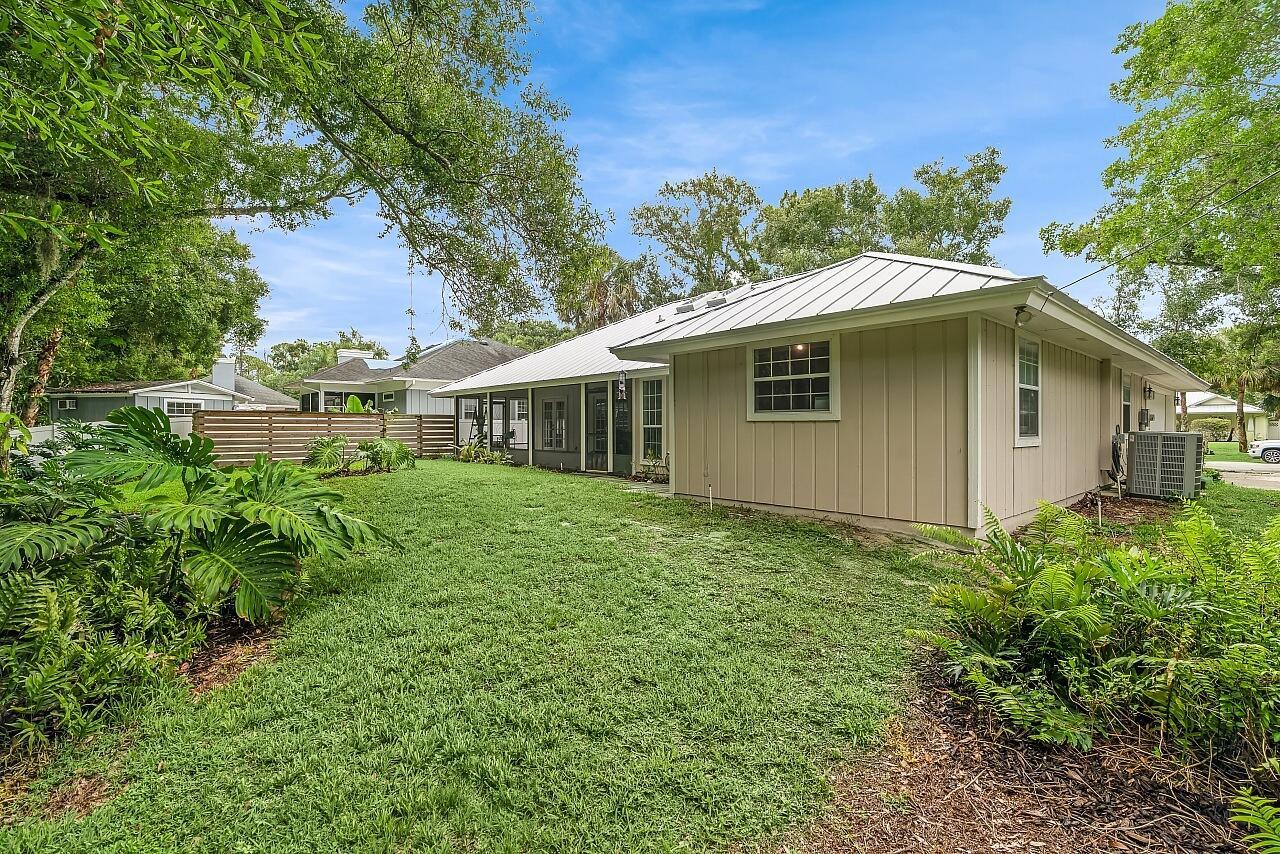 Dania Park - Residential