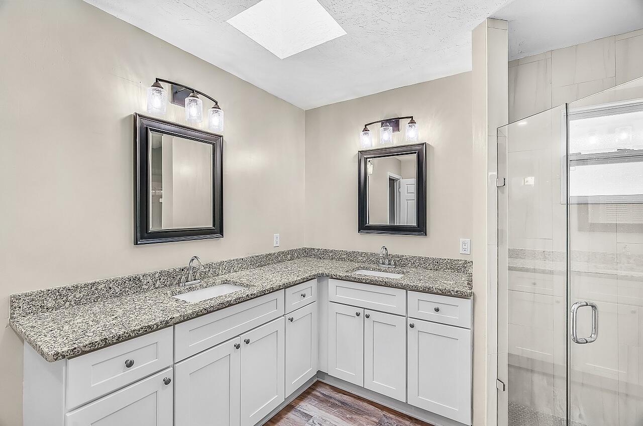 Dania Park - Residential