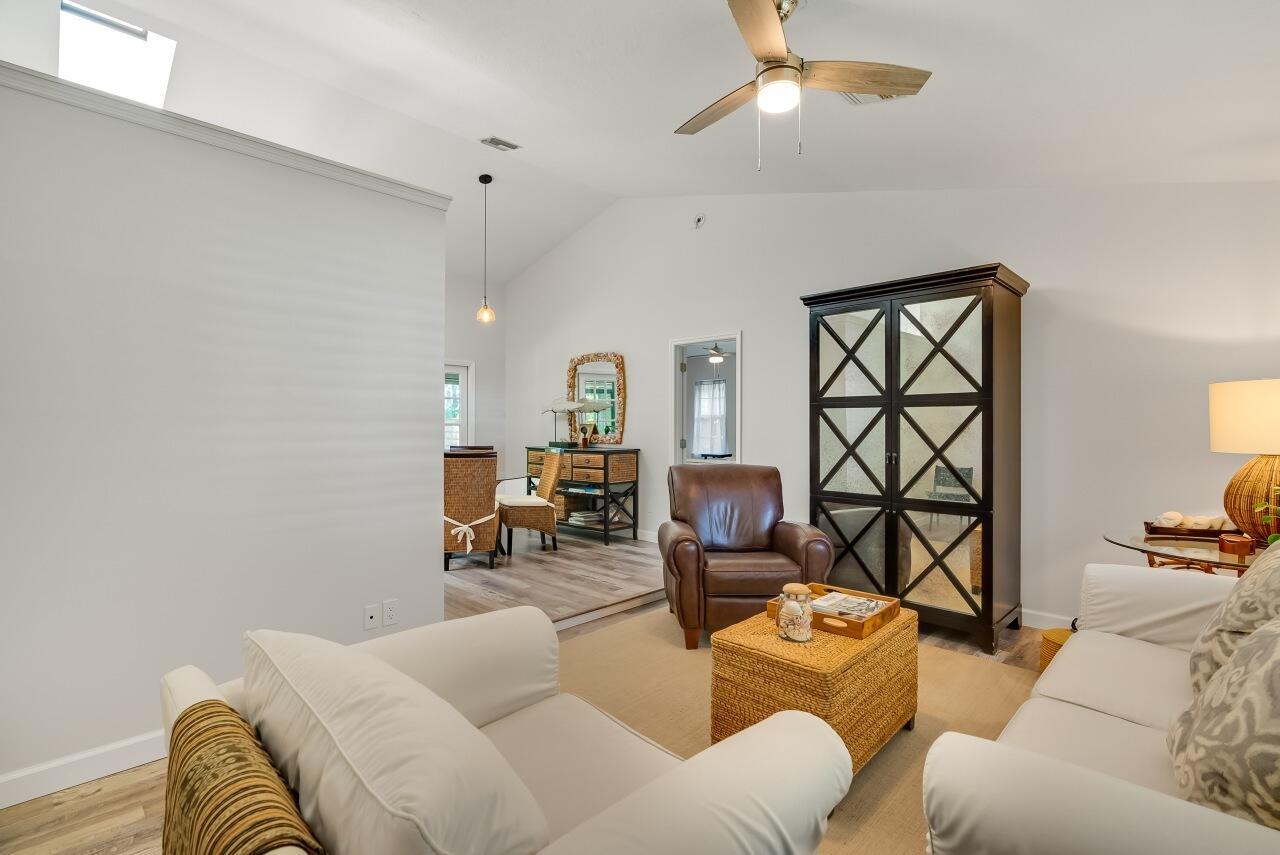 Dania Park - Residential