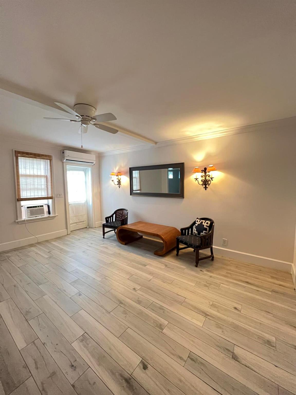 LAKE WORTH TOWN OF - Residential Lease