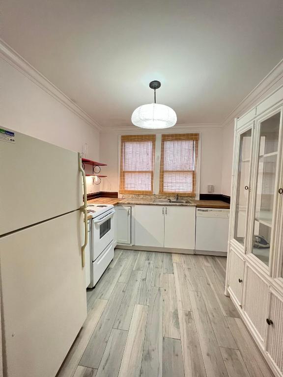 LAKE WORTH TOWN OF - Residential Lease