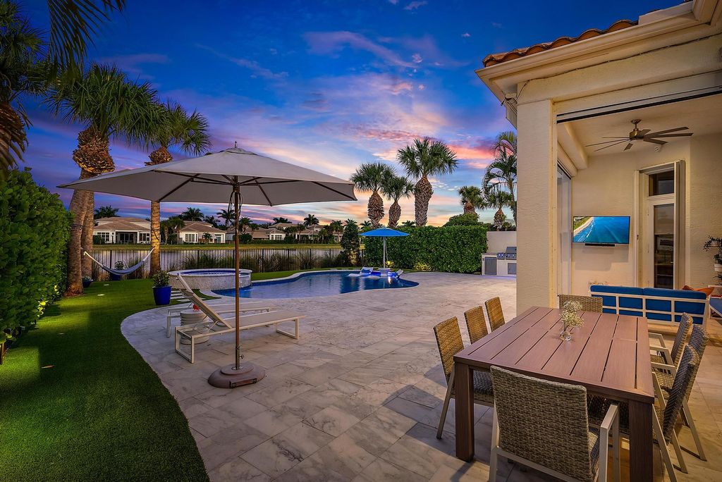 Photo of 114 Siesta Way, Palm Beach Gardens, FL 33418 (MLS # R10936862)