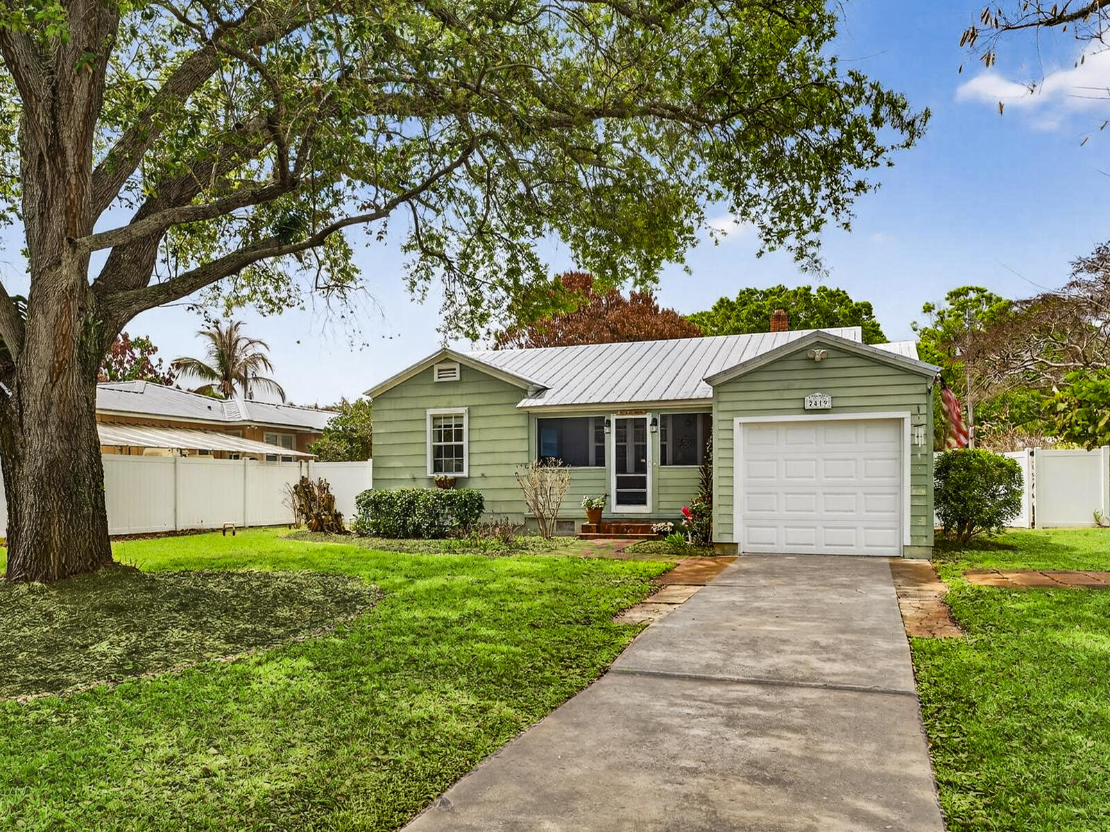 ORIGINAL TOWN REPLATS OF BLKS 9 10 & 27 - Residential