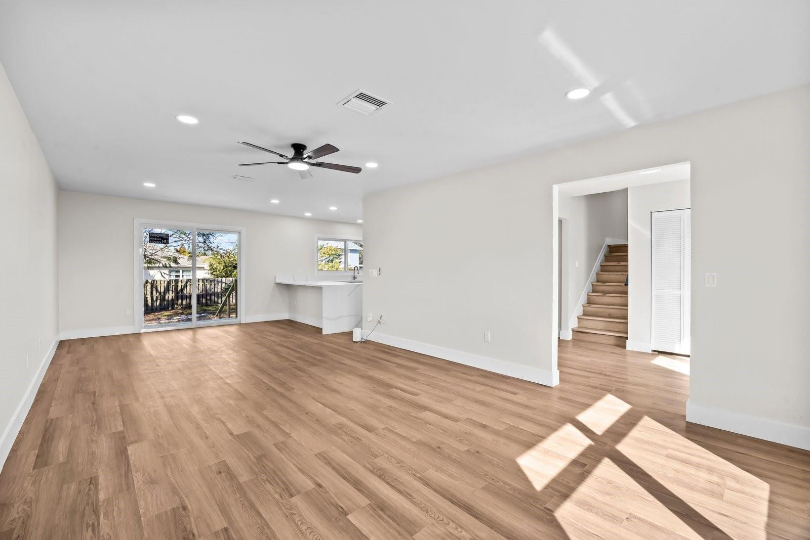 PORT ST LUCIE SECTION 18 - Residential