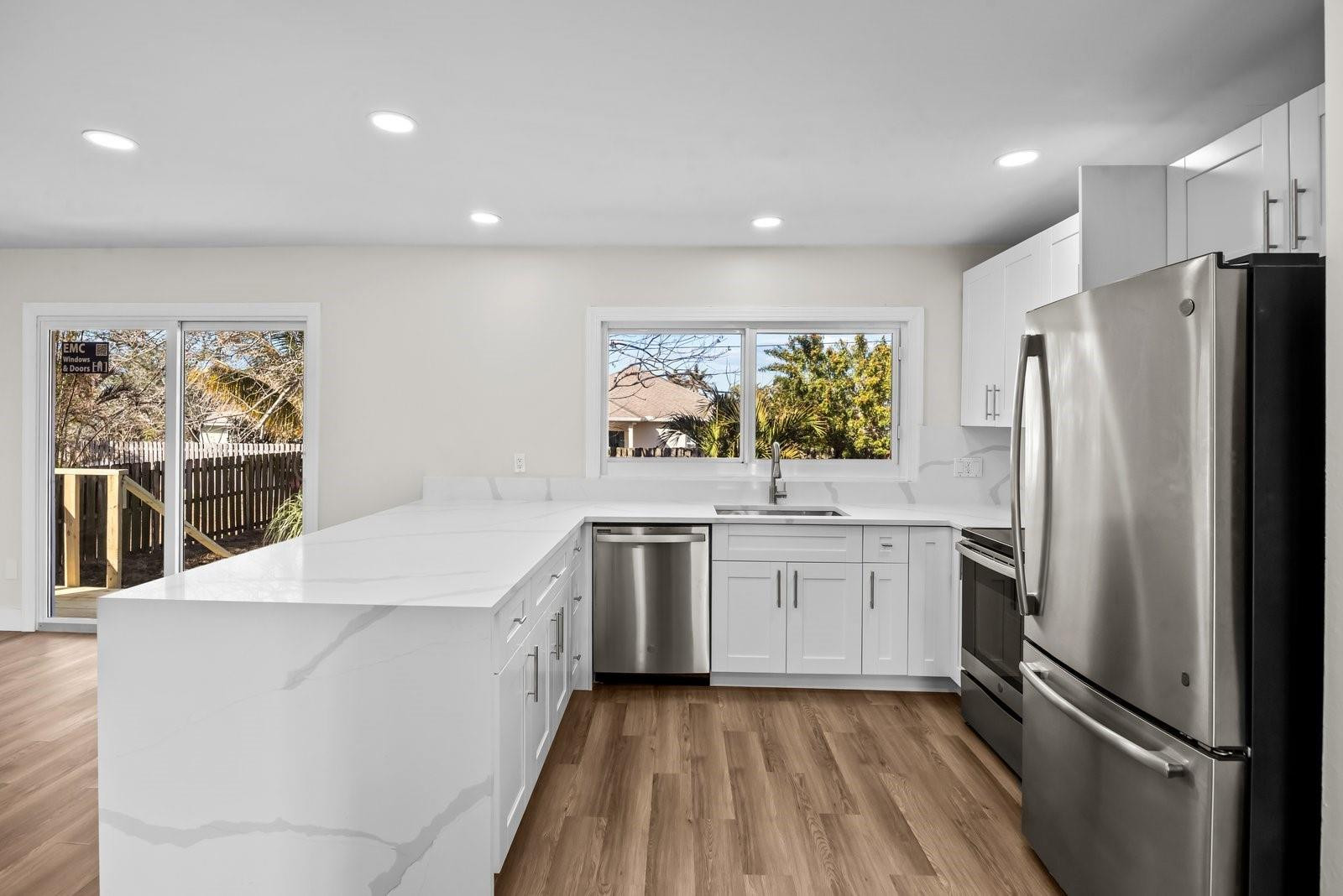 2450 SE Alden Street