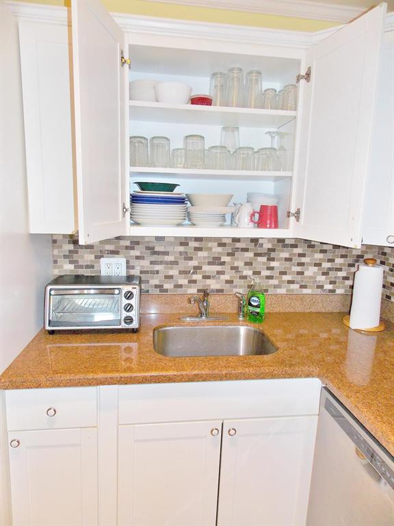 SNUG HARBOR GARDENS CONDO - Residential