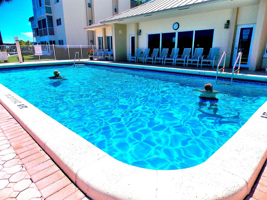 SNUG HARBOR GARDENS CONDO - Residential