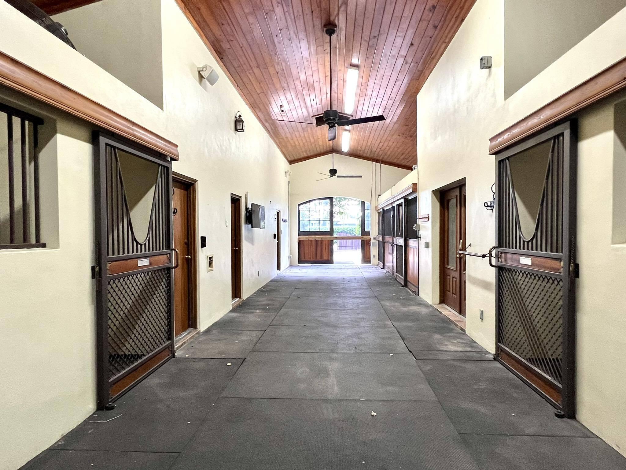 SADDLE TRAIL PARK OF WELL - Residential