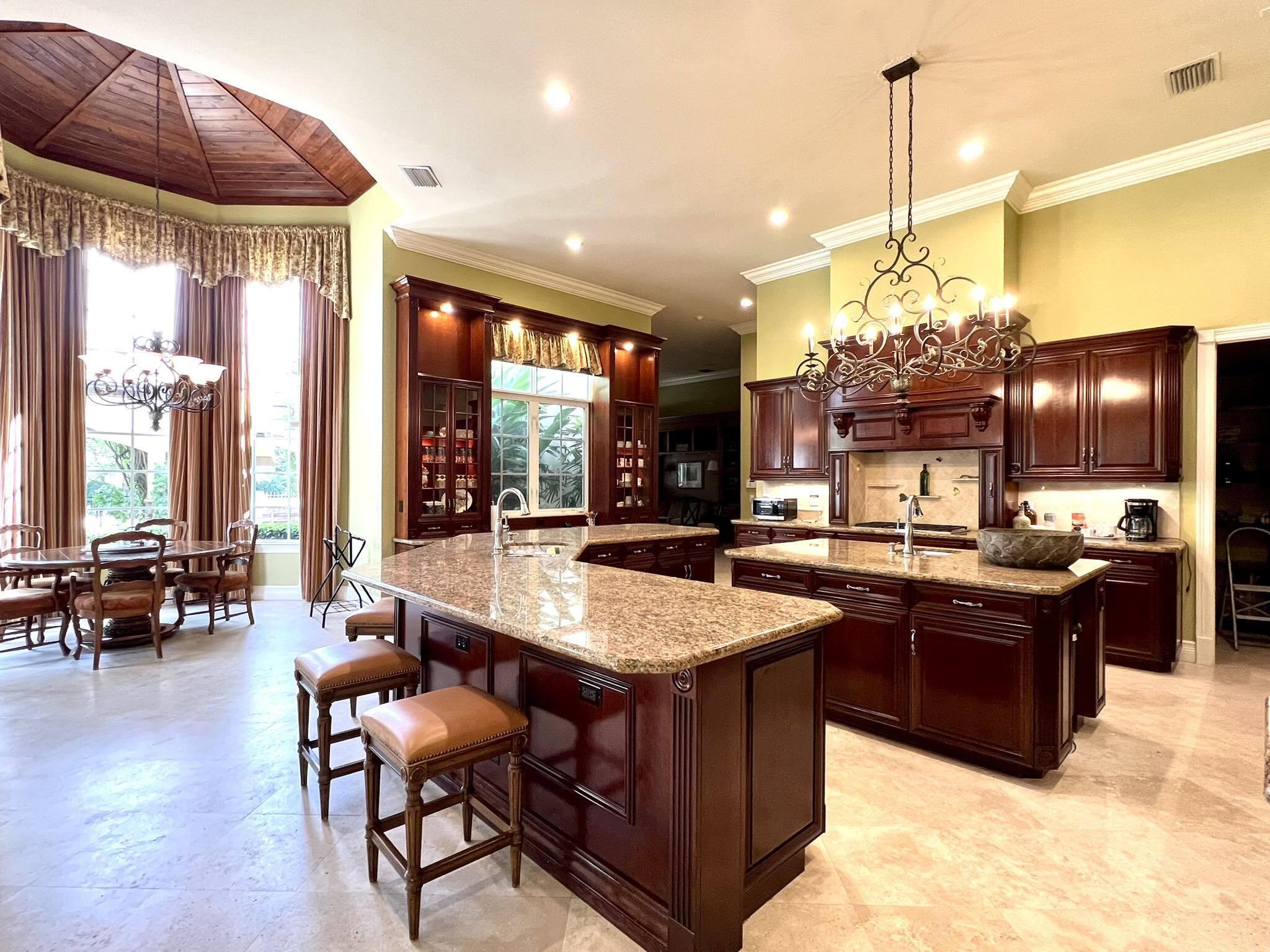 SADDLE TRAIL PARK OF WELL - Residential