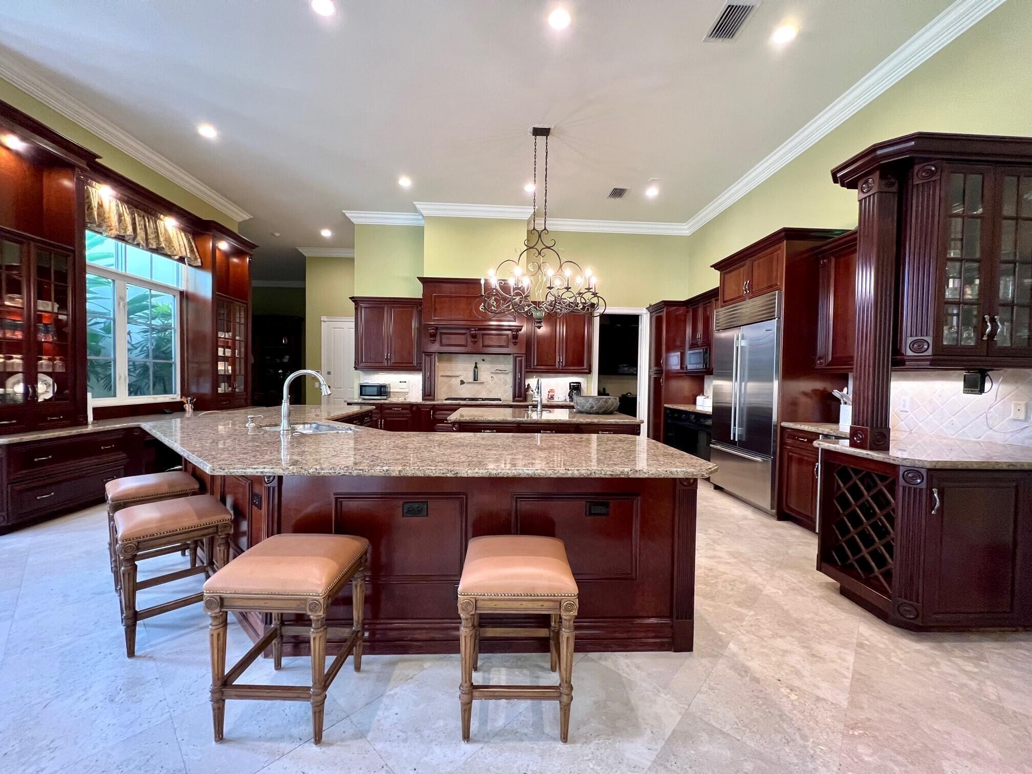 SADDLE TRAIL PARK OF WELL - Residential