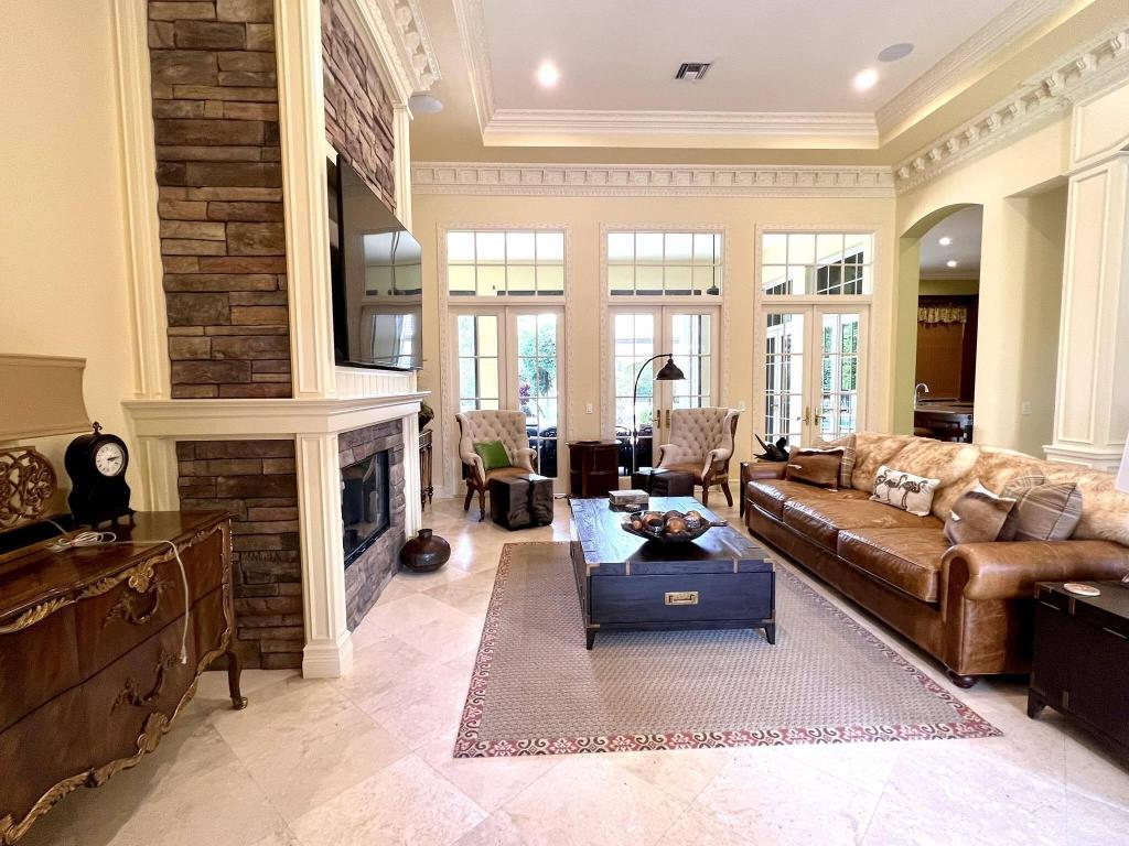 SADDLE TRAIL PARK OF WELLINGTON - Residential