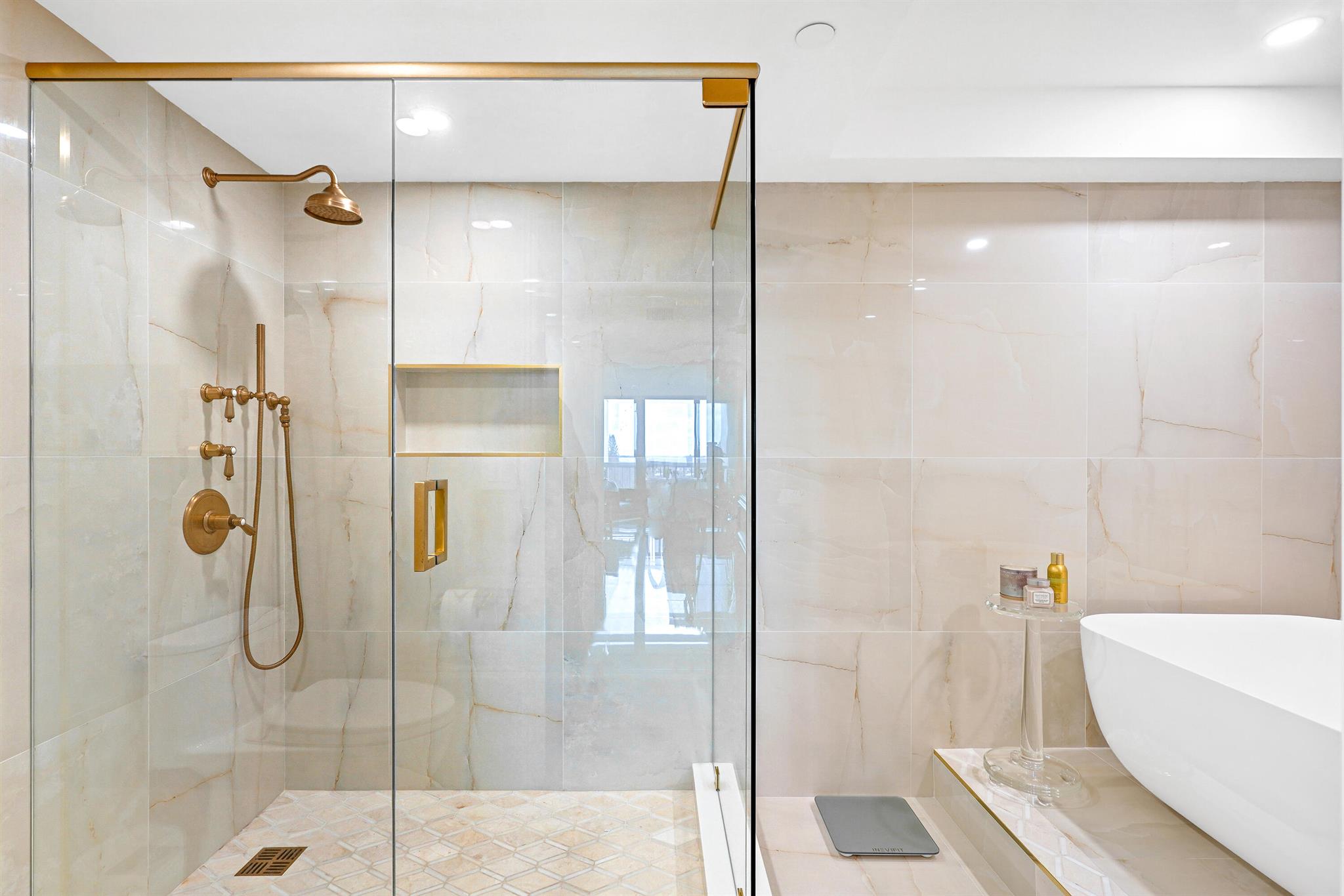 PLACIDE - Residential