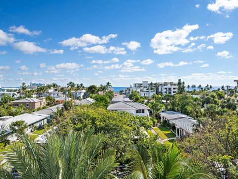 A home in Lauderdale By The Sea