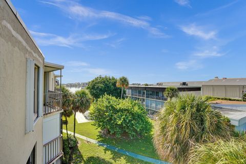 A home in Lantana