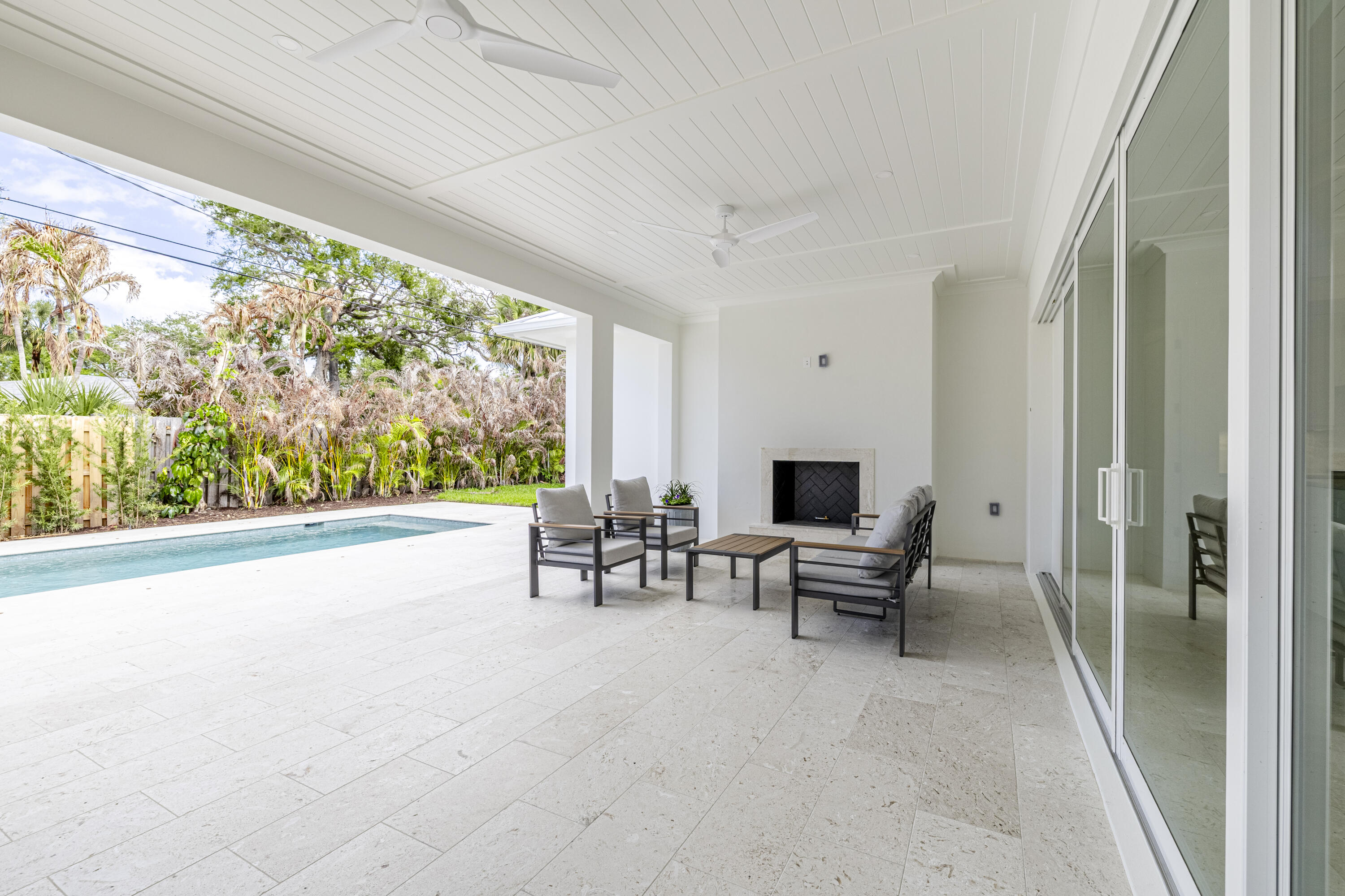 VERO BEACH ESTATES - Residential