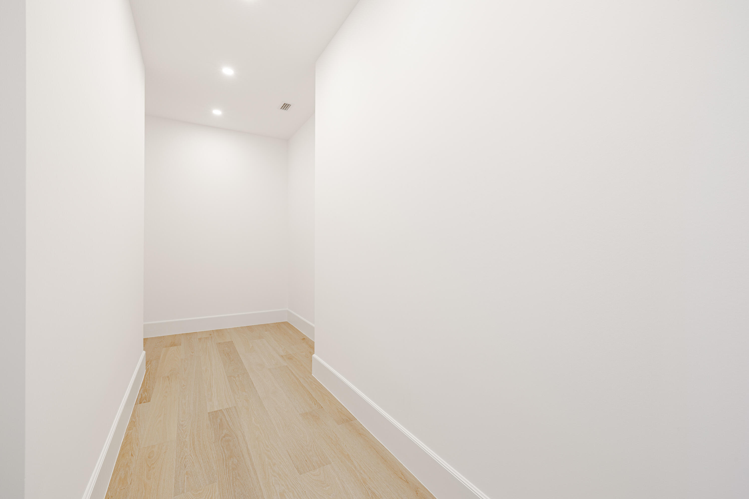 VERO BEACH ESTATES - Residential