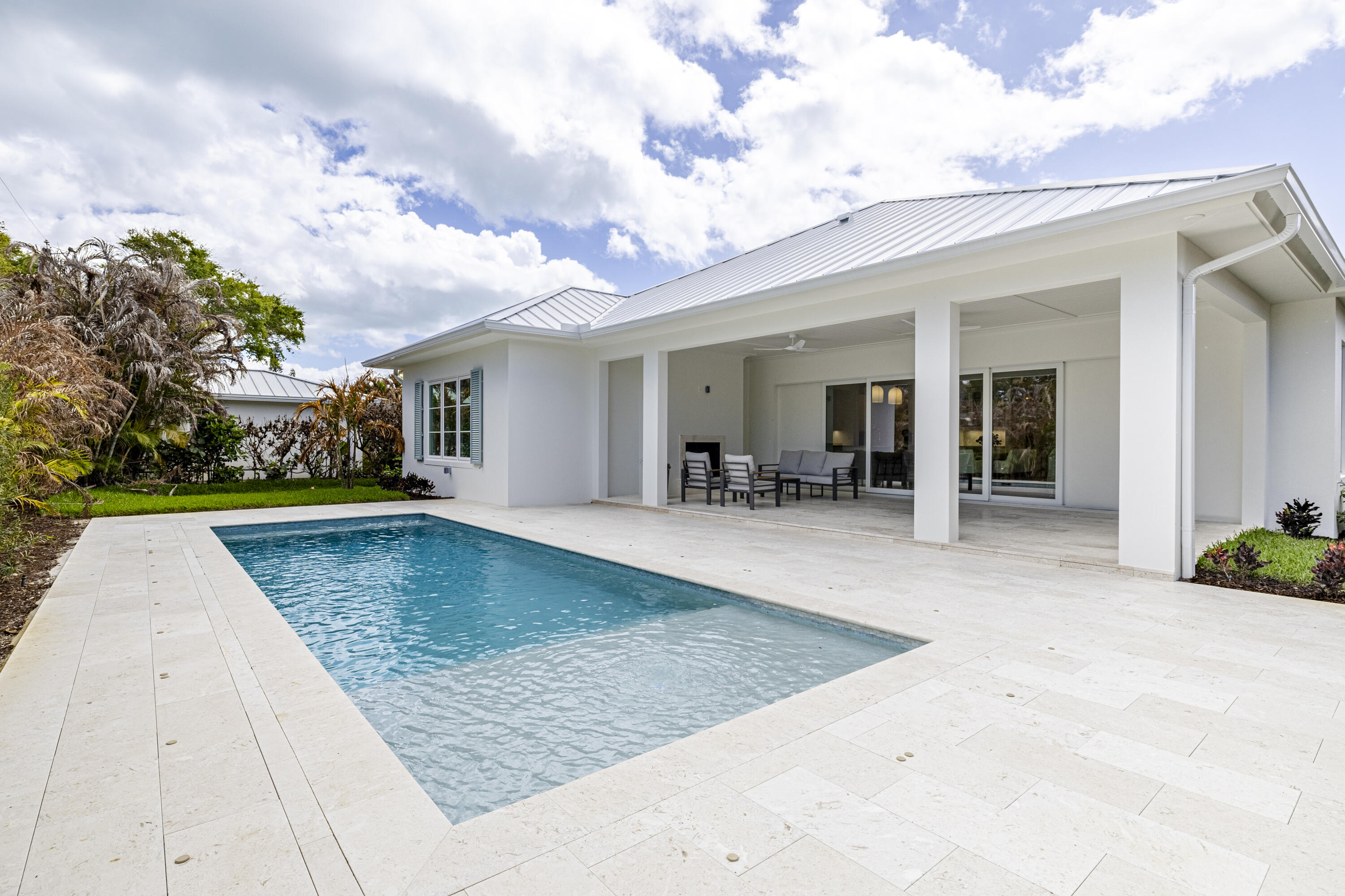 VERO BEACH ESTATES - Residential