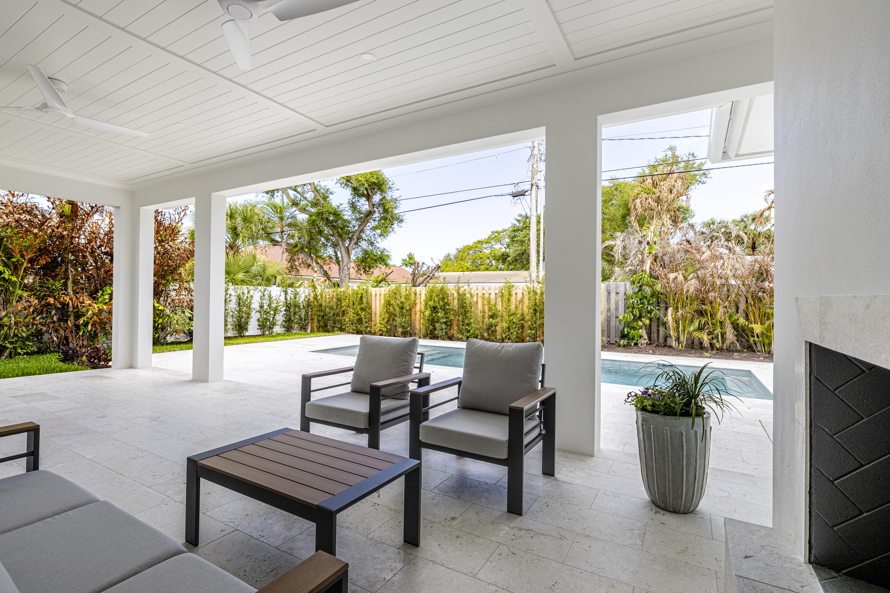 VERO BEACH ESTATES - Residential