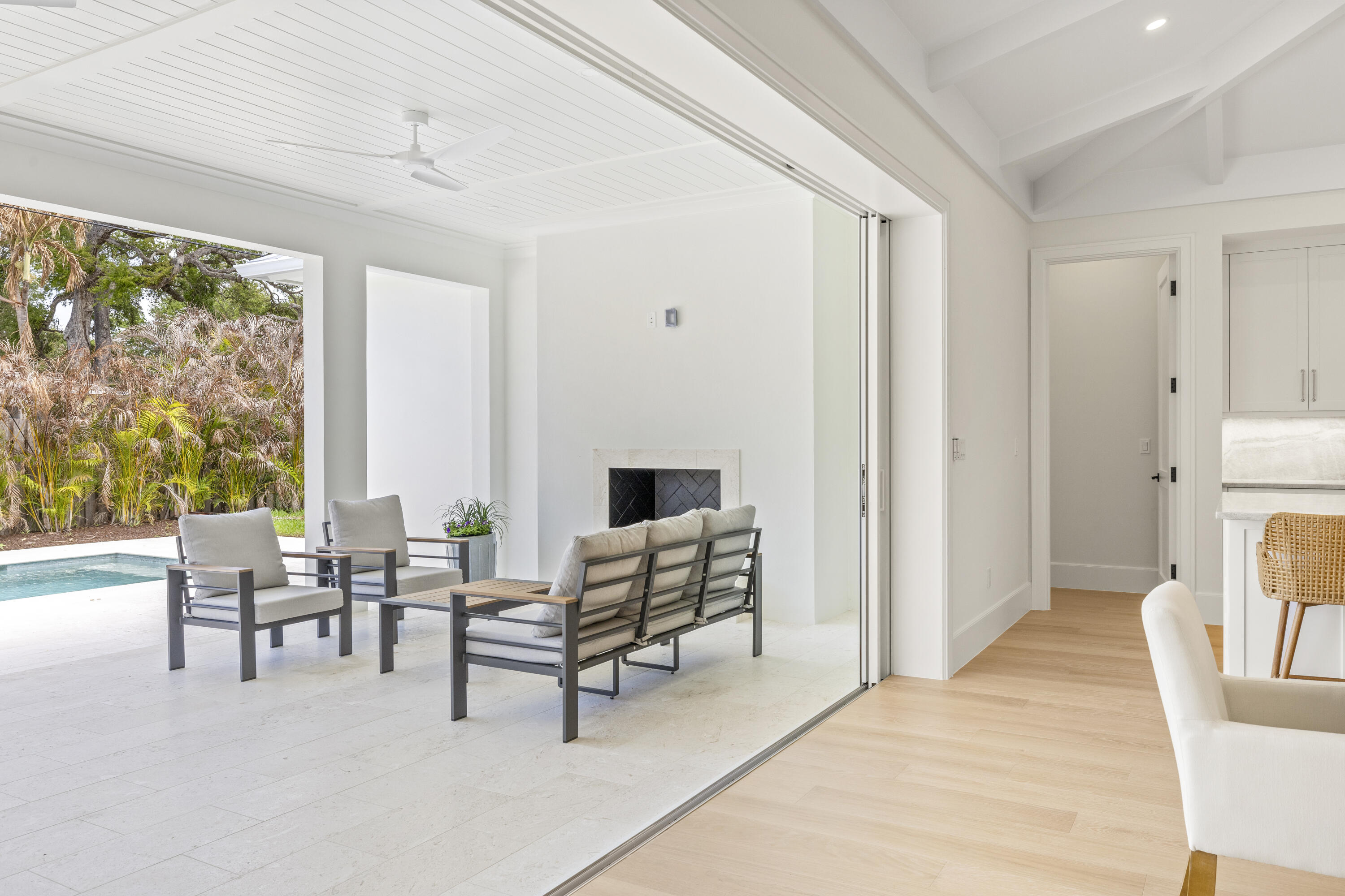 VERO BEACH ESTATES - Residential