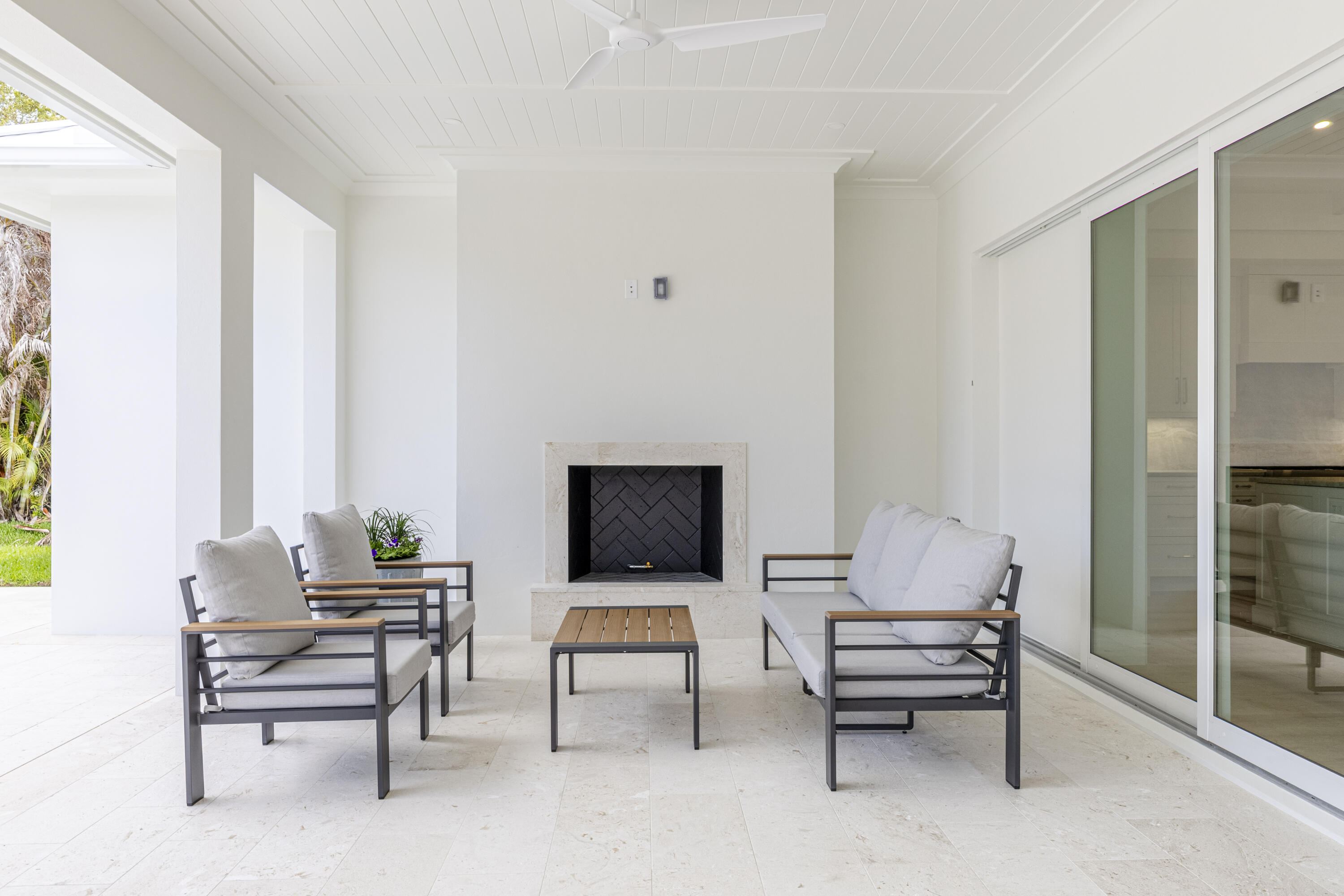 VERO BEACH ESTATES - Residential