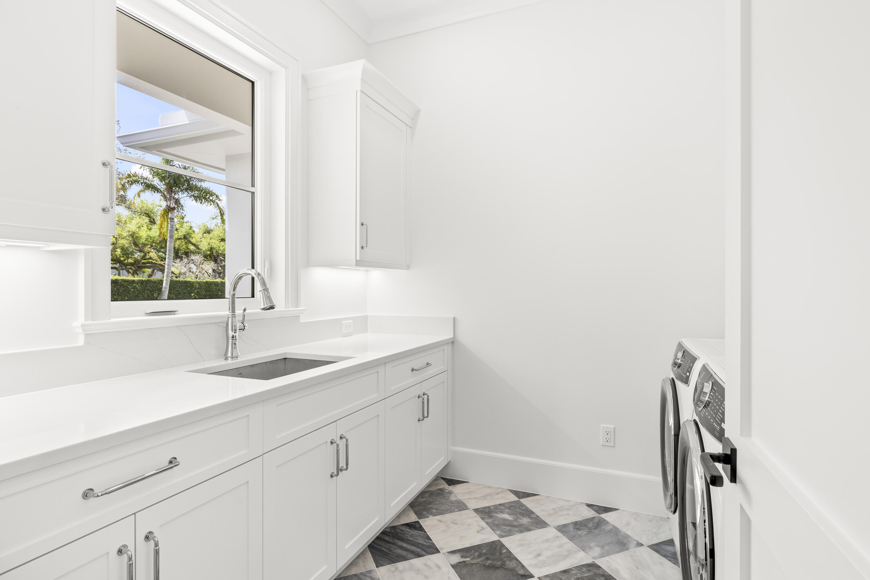 VERO BEACH ESTATES - Residential