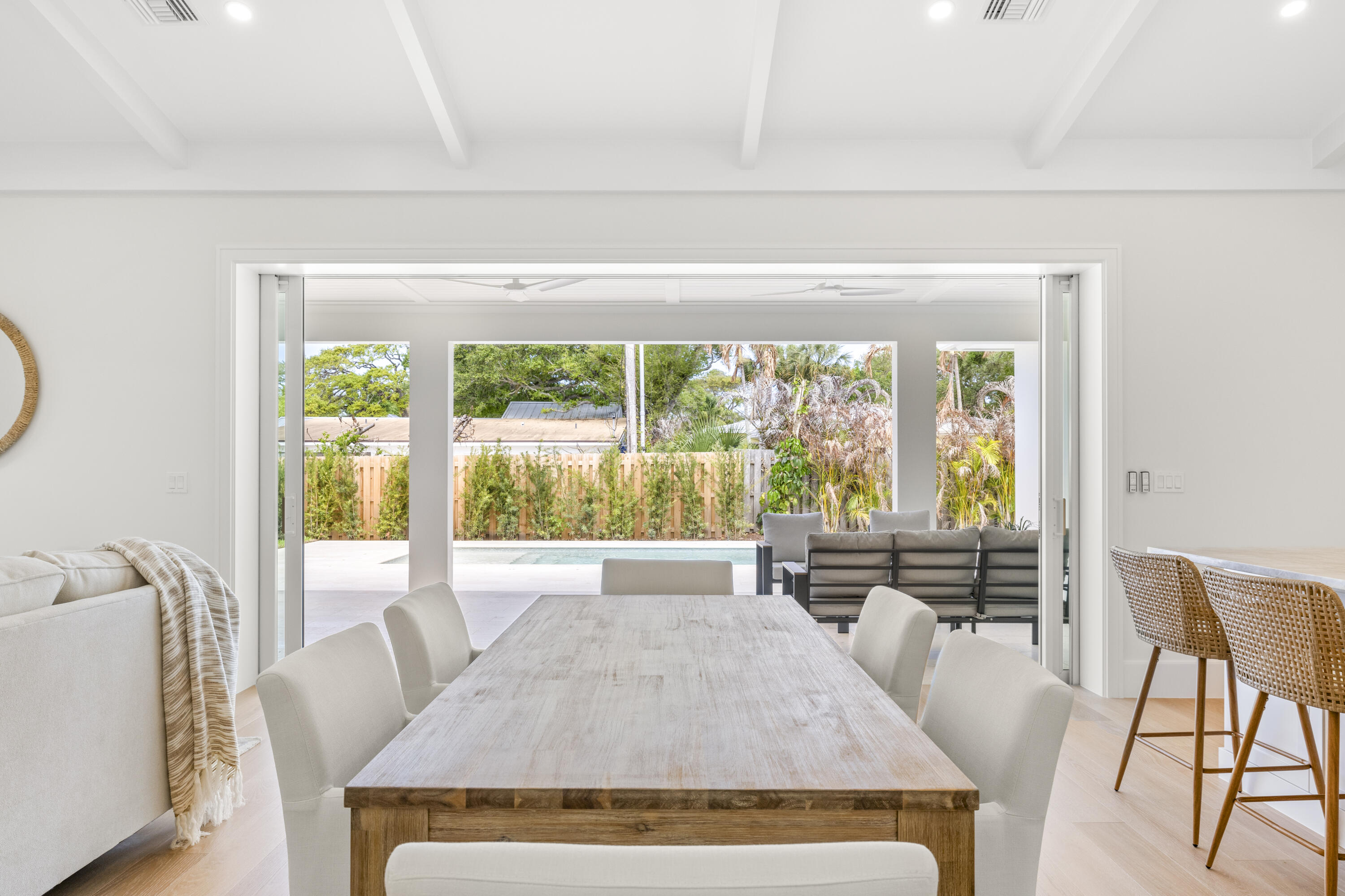 VERO BEACH ESTATES - Residential