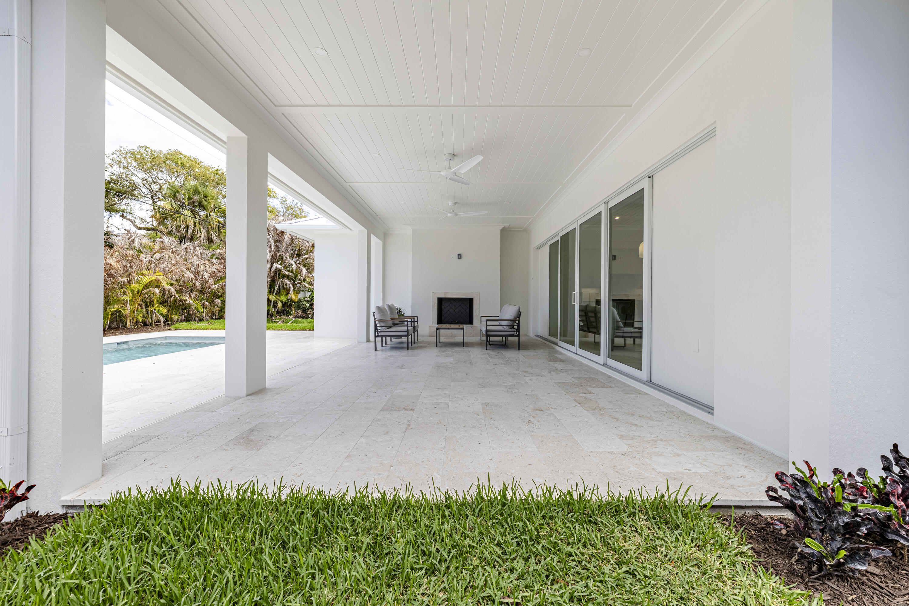 VERO BEACH ESTATES - Residential
