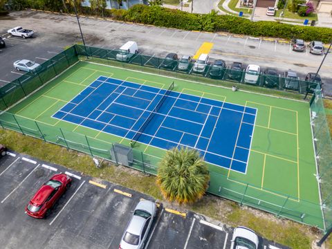 Property photo of 2801 Somerset Drive, Lauderdale Lakes, FL 33311