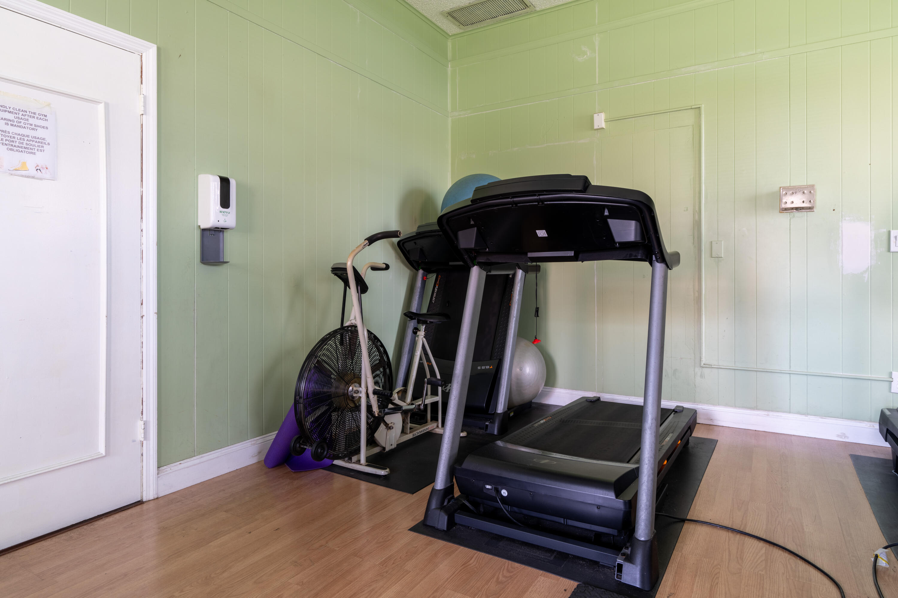 SOMERSET NO SEVEN CONDO - Residential