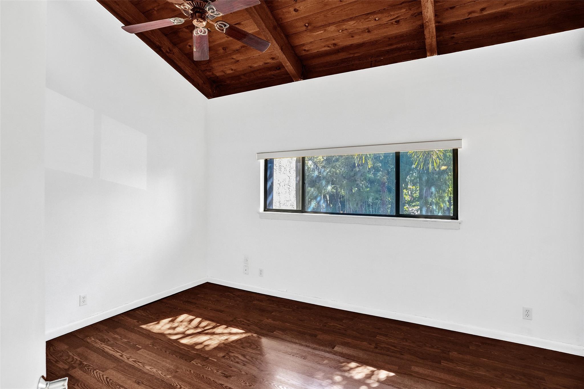 Middle River Town Homes - Residential