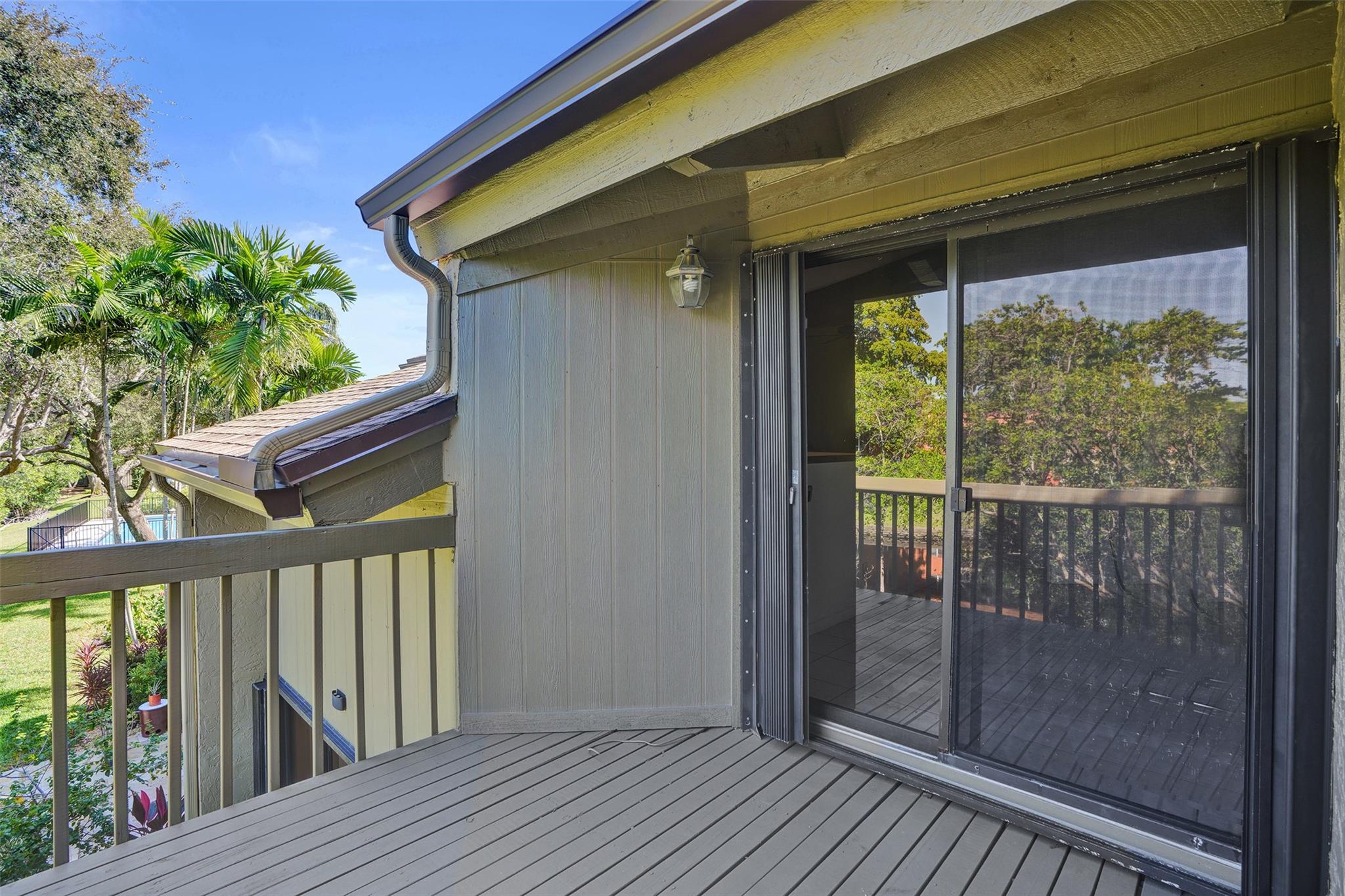 Middle River Town Homes - Residential