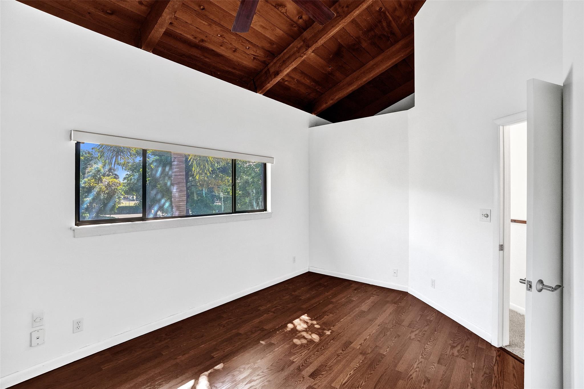 Middle River Town Homes - Residential