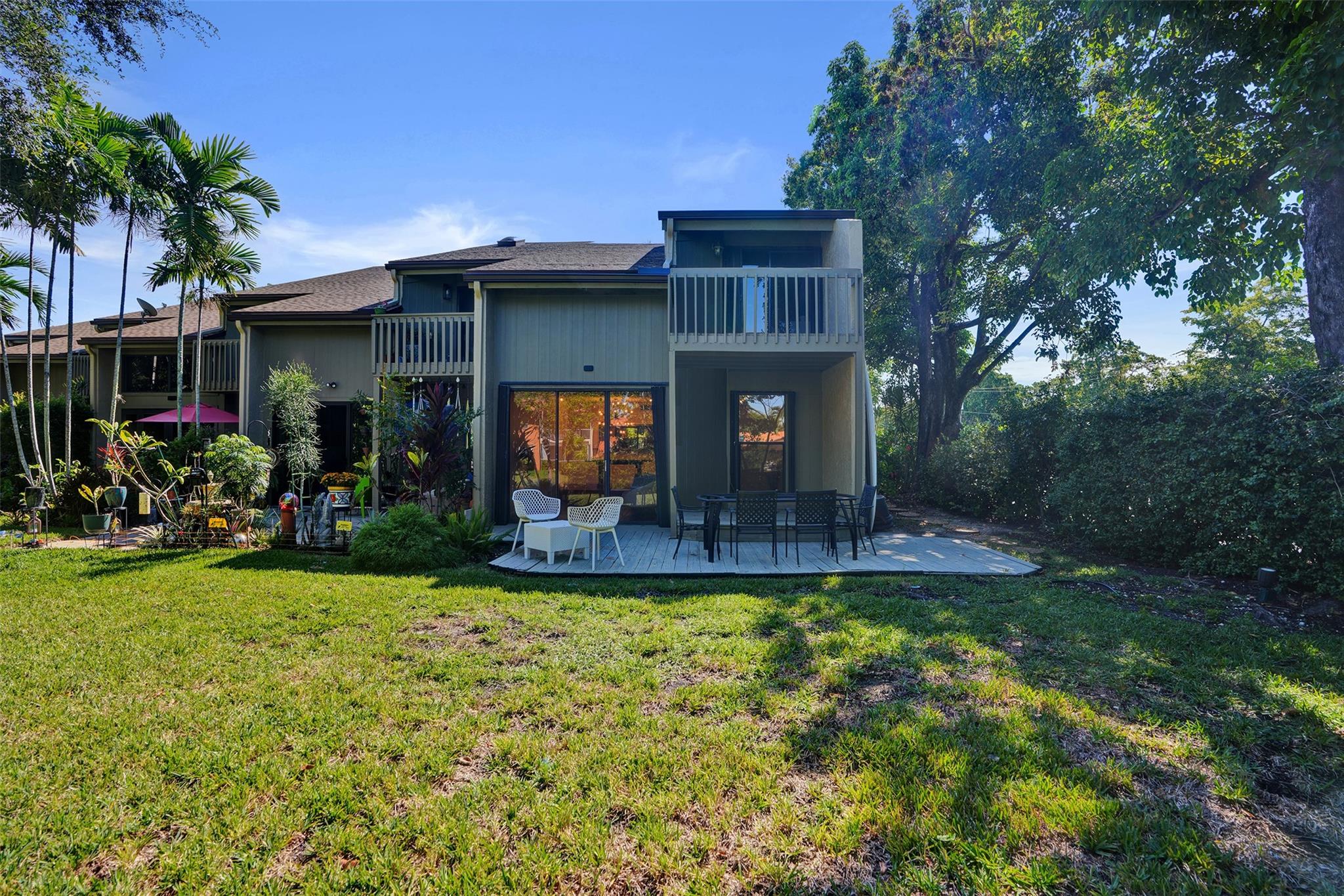 Middle River Town Homes - Residential