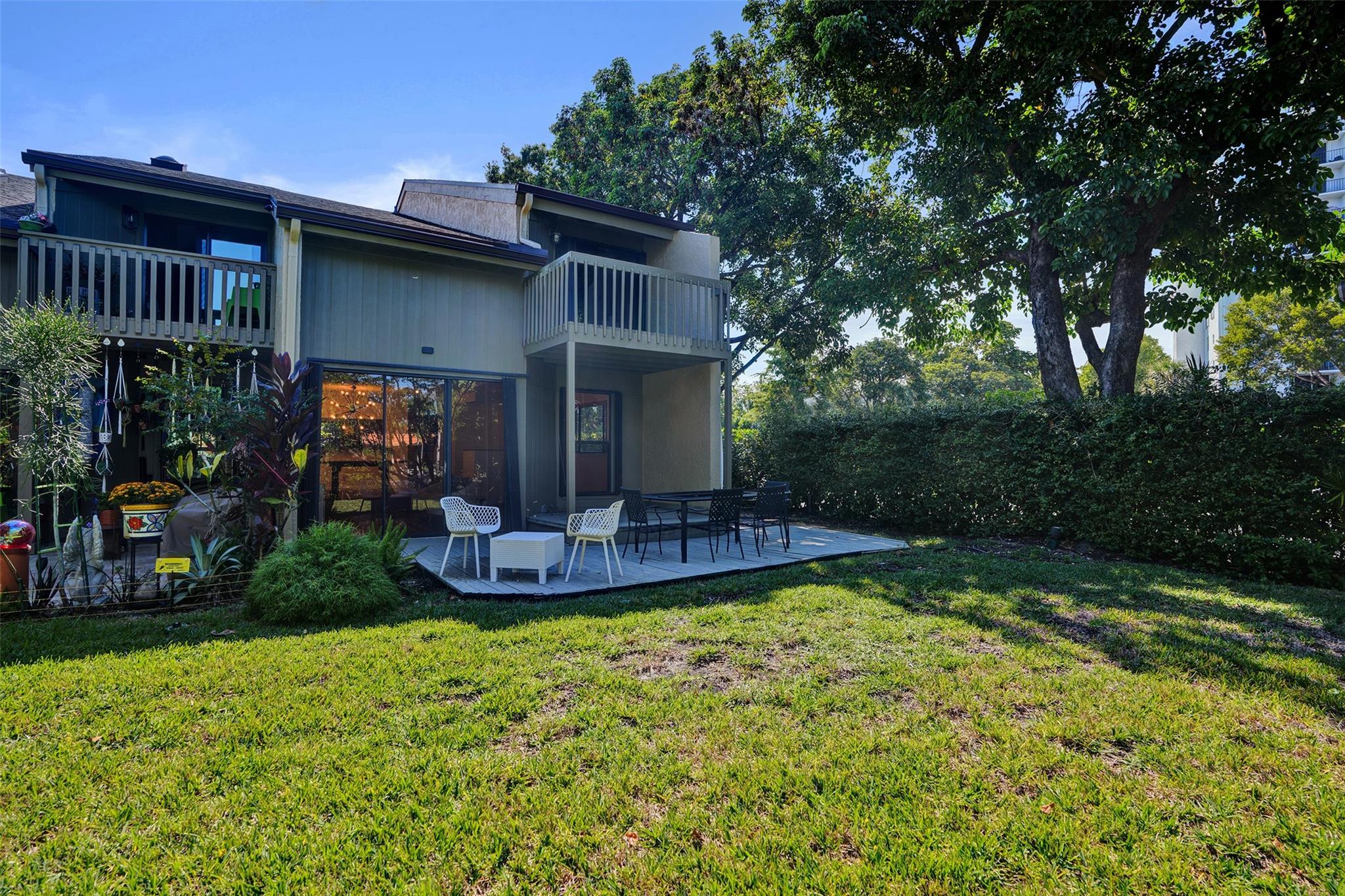 Middle River Town Homes - Residential