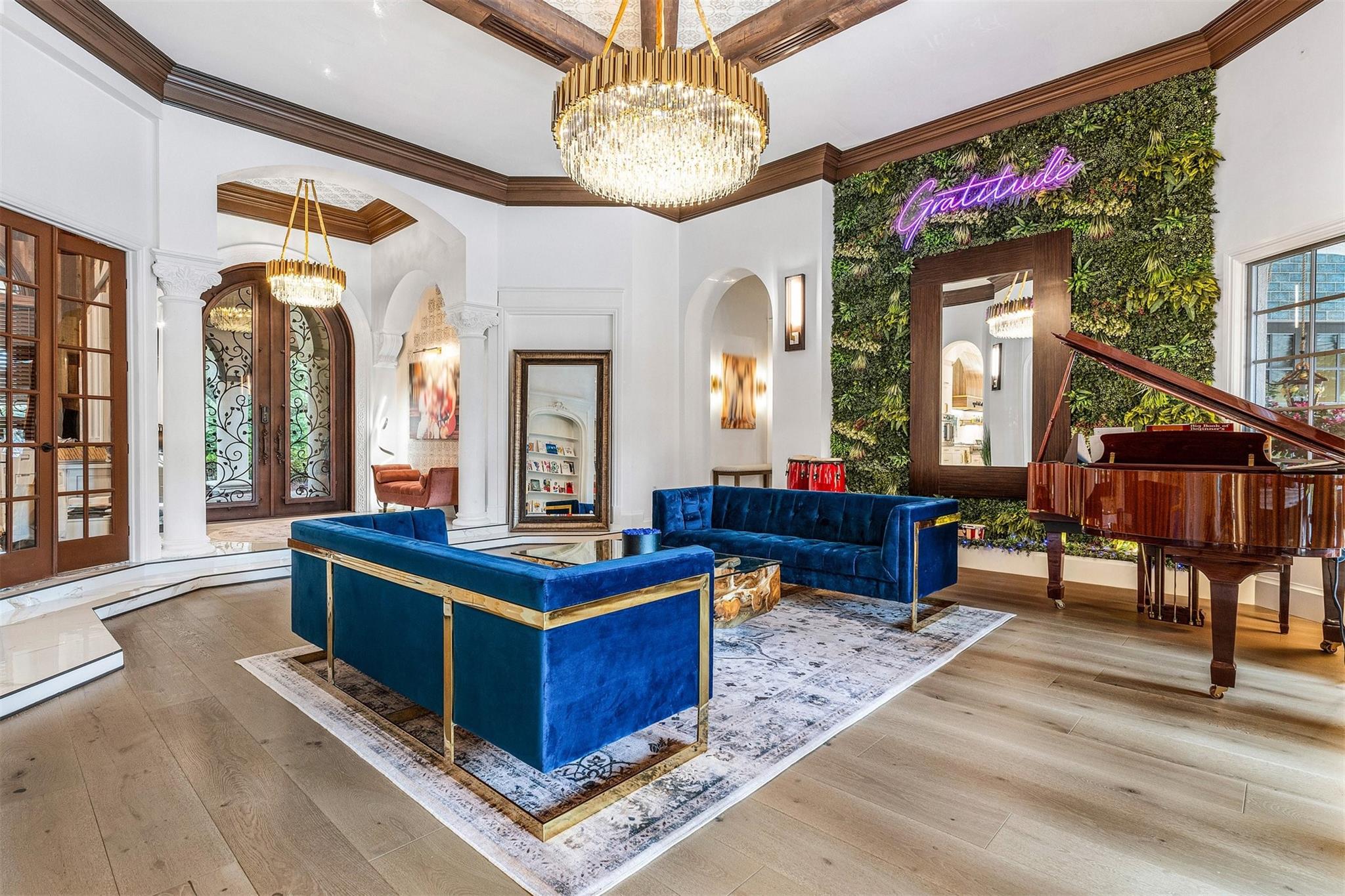 Foxe Chase - Residential