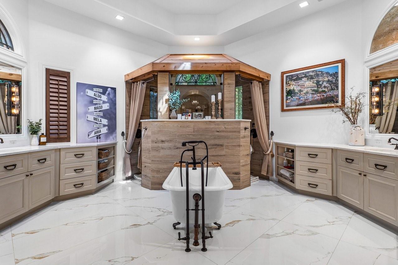 Foxe Chase - Residential